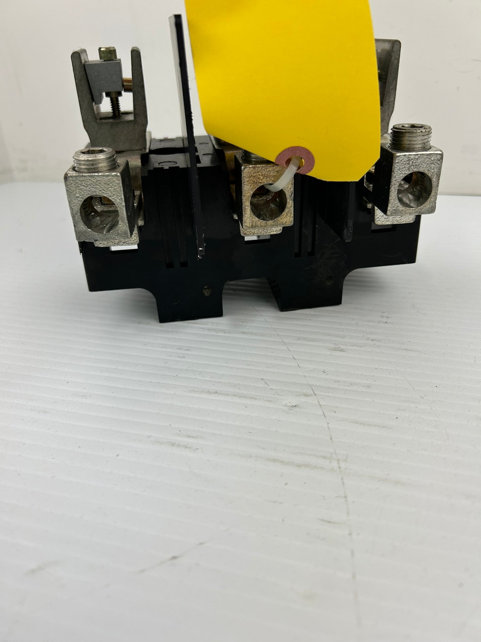 Allen Bradley 1494V-FSR622 Fuse Block Holder Series B 200 Amps 600 Volts Max