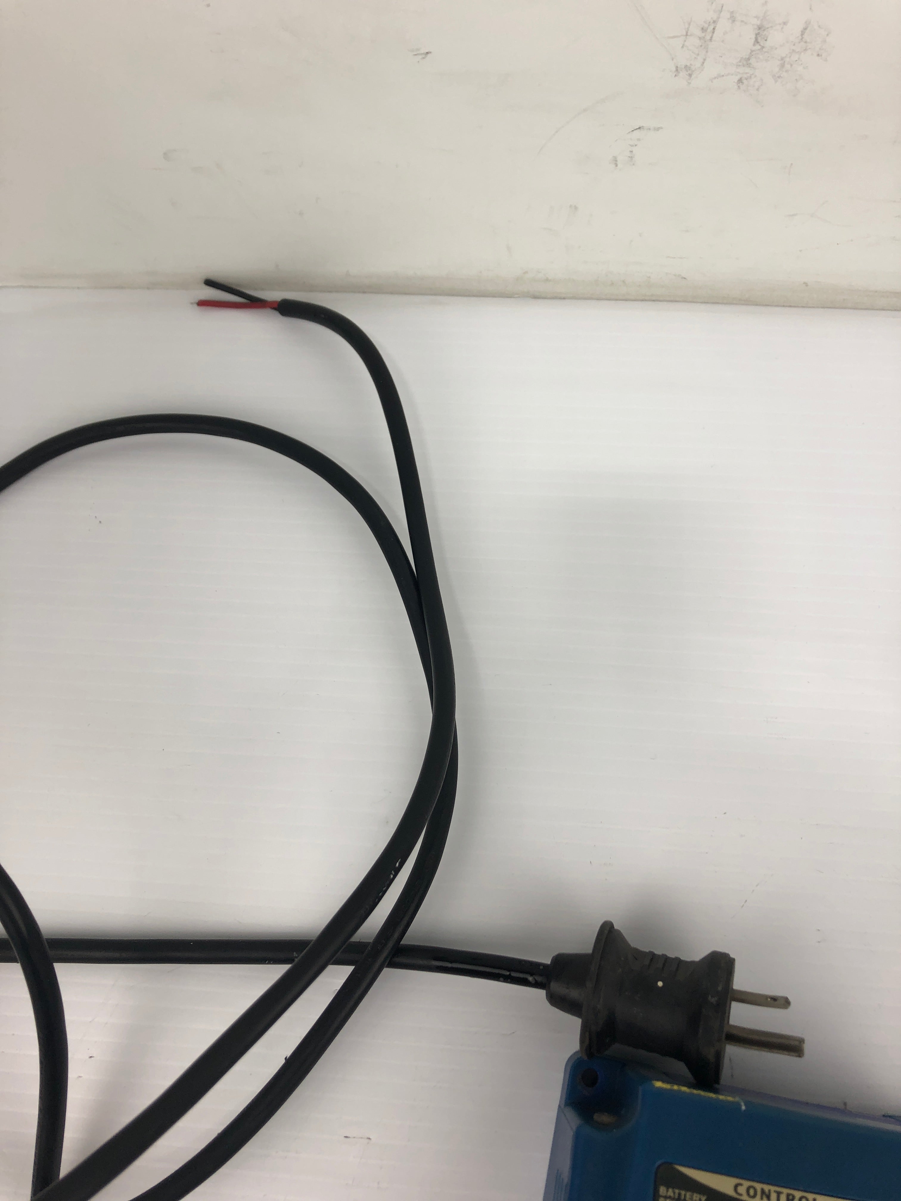 Guest 16061 Intelligent Charging System 6 Amp