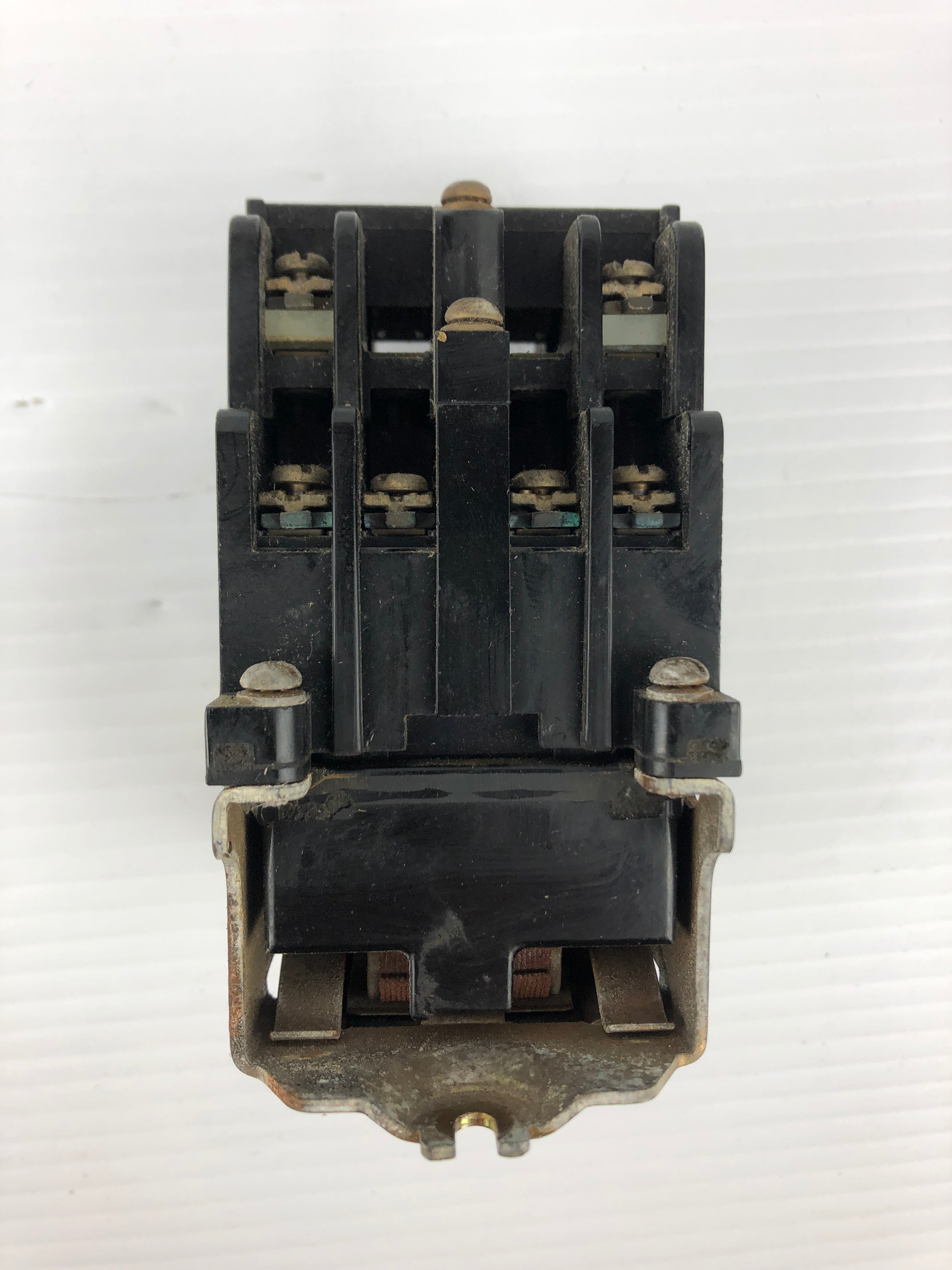 Allen-Bradley Coil Relay 700-N400A1 120V 60CY 110V 50CY 84AB86 Series B