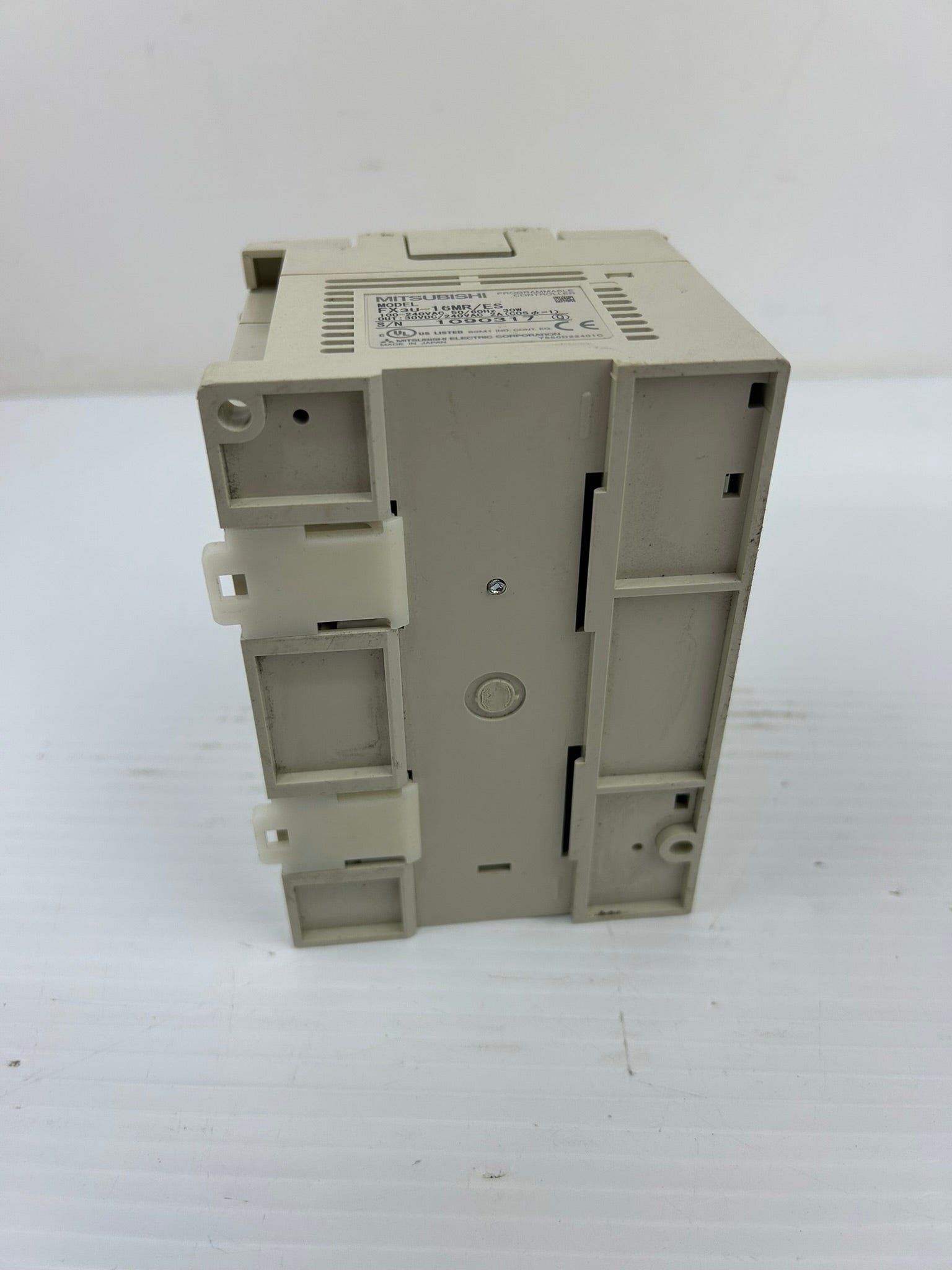 Mitsubishi Melsec FX3U-16MR/ES PLC Programmable Controller 100-240VAC 30W