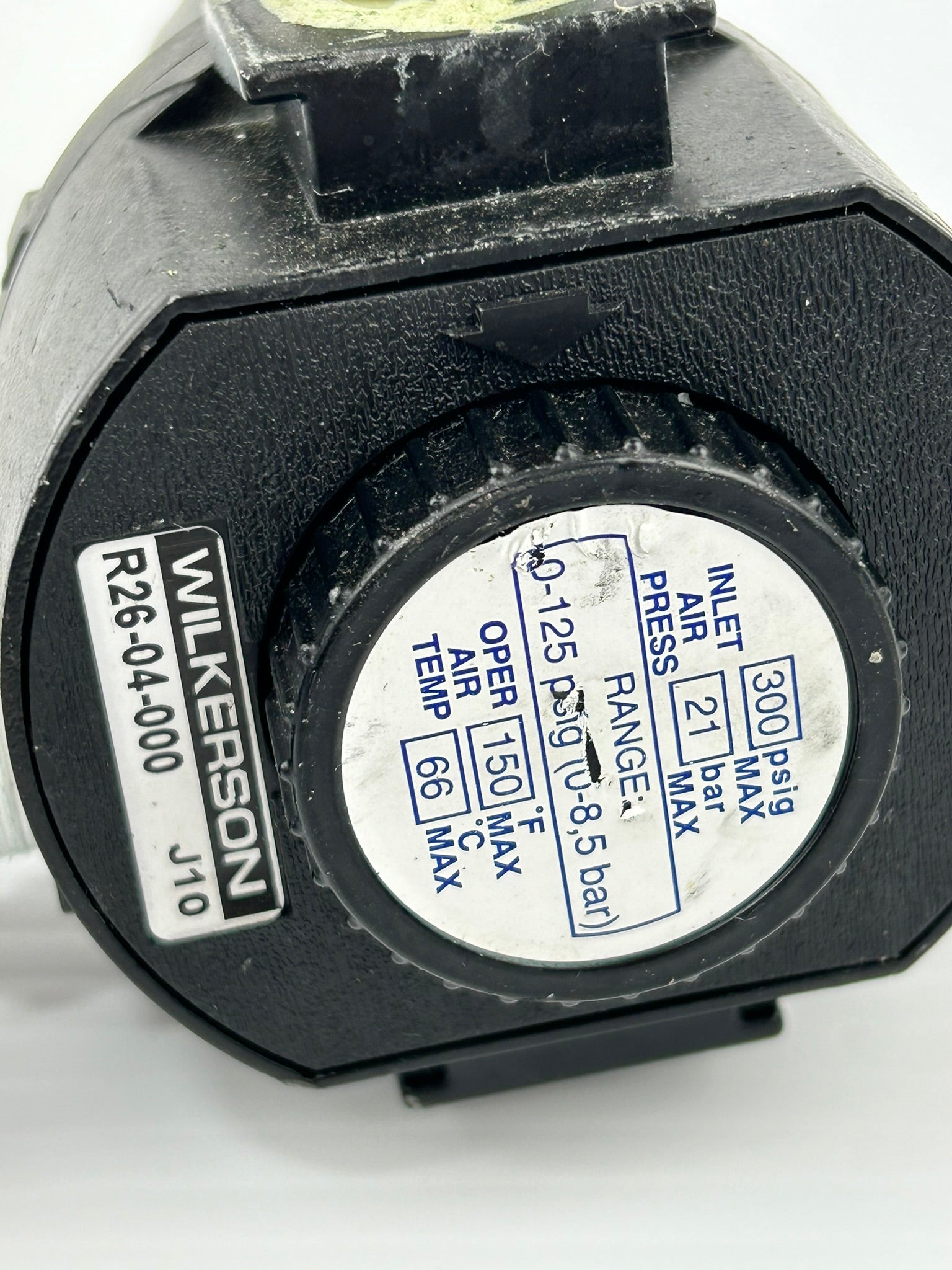 Wilkerson R26-04-000 Pneumatic Regulator 300 PSIG Max. 0-100 PSI