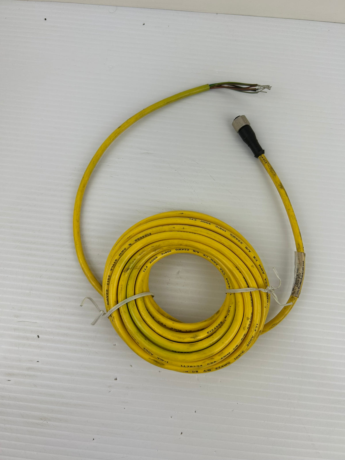 Banner Engineering QDE-825D Sensor Cable 22 AWG Yellow Connect. 8-Pin - Lot of 3