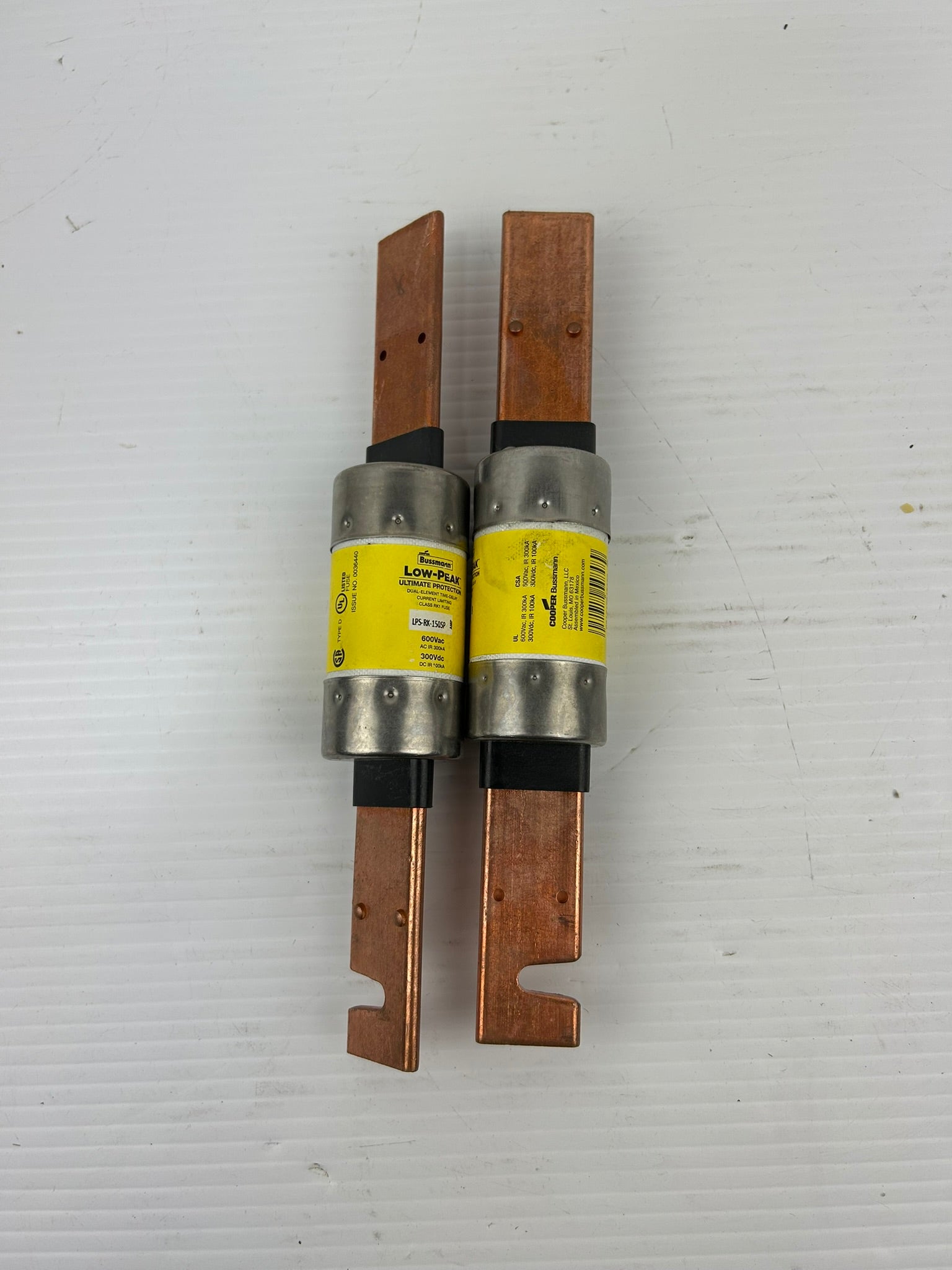 Bussmann LPS-RK-150SP Low-Peak Dual-Element Time-Delay Fuse 150A - Lot of 2