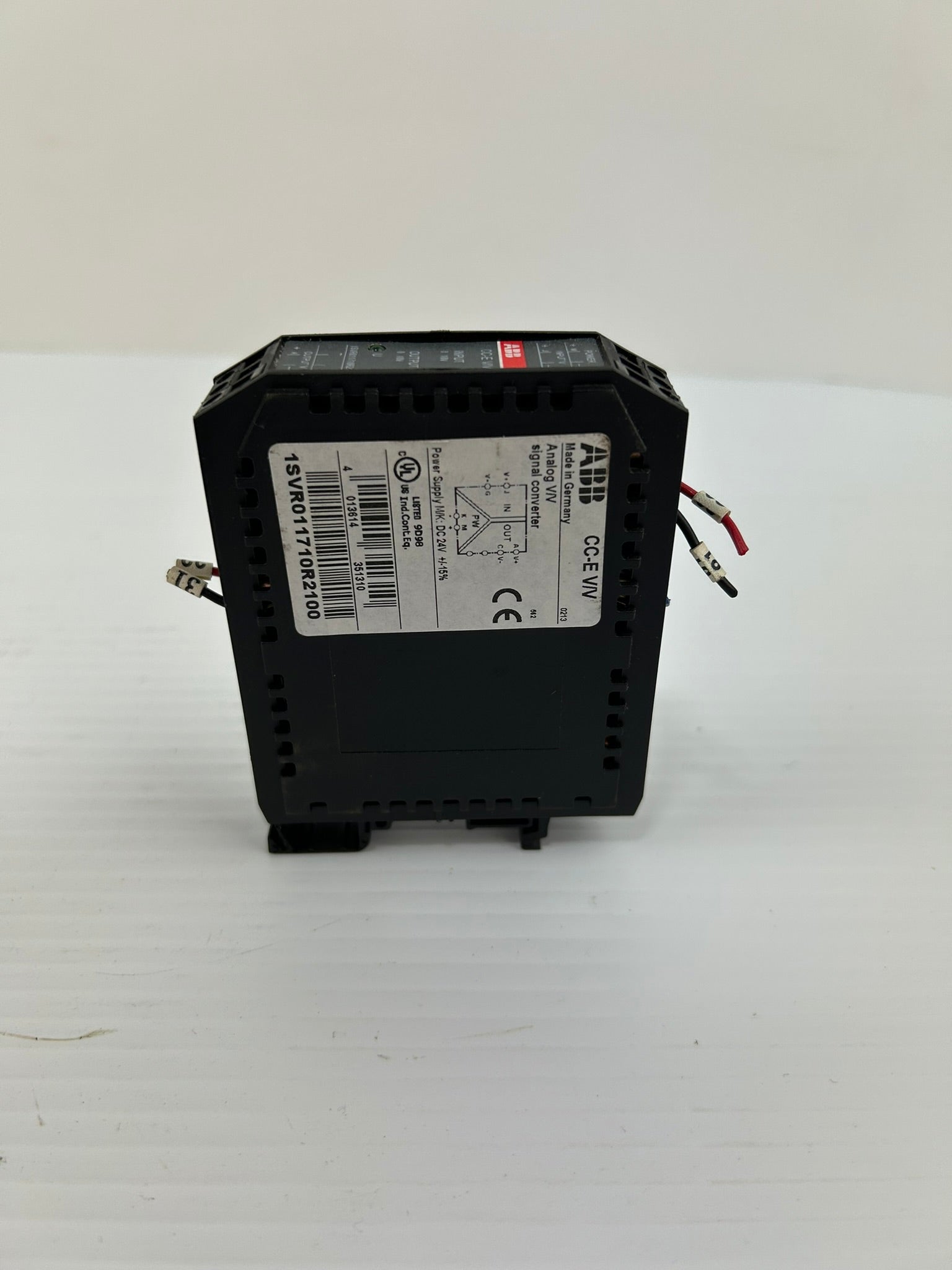 ABB CC-E V/V Analog V/V Signal Converter Contact Relay 1SVR011710R2100