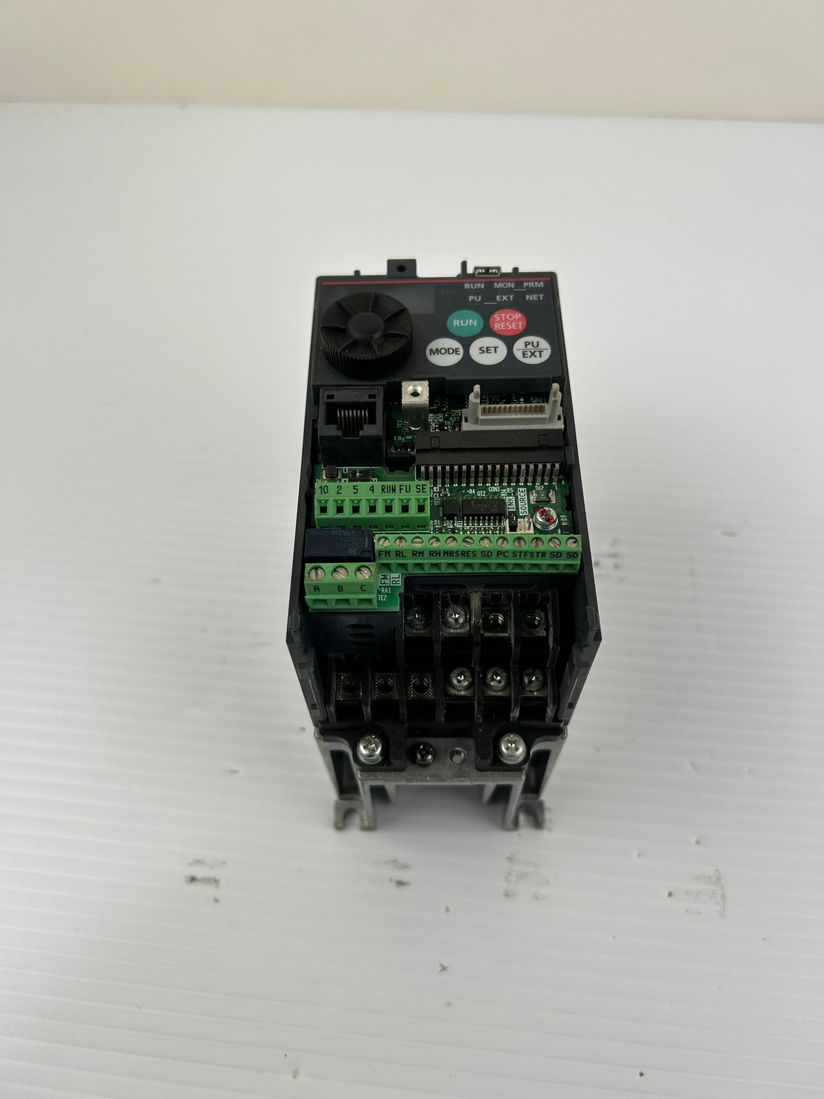 Mitsubishi FR-E720-0.75K VFD Inverter Drive 3 Phase 200-240V 0.75kW 1HP