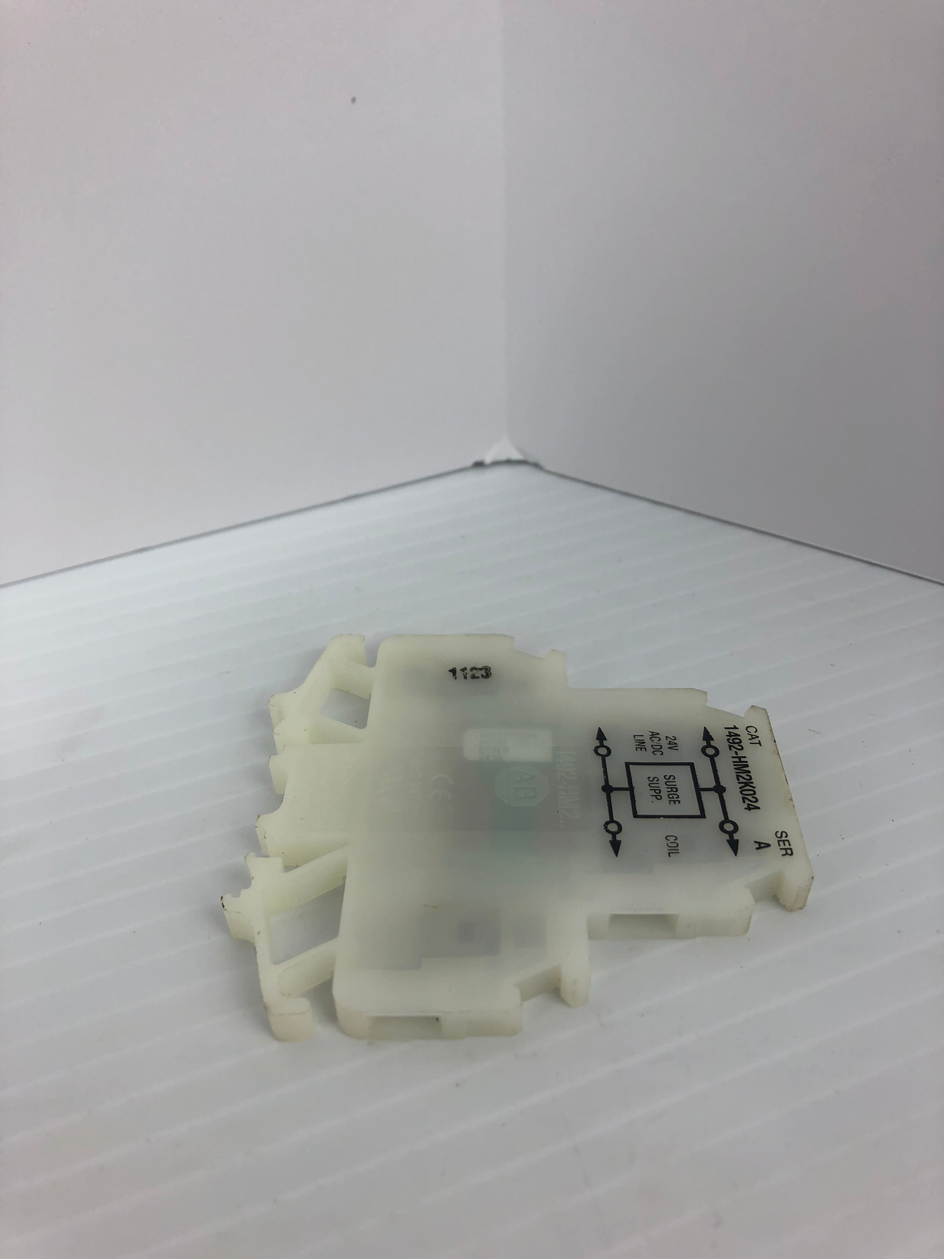 Allen-Bradley 1492-HM2K024 Terminal Block Surge Suppressor Ser. A 24V Lot of 10