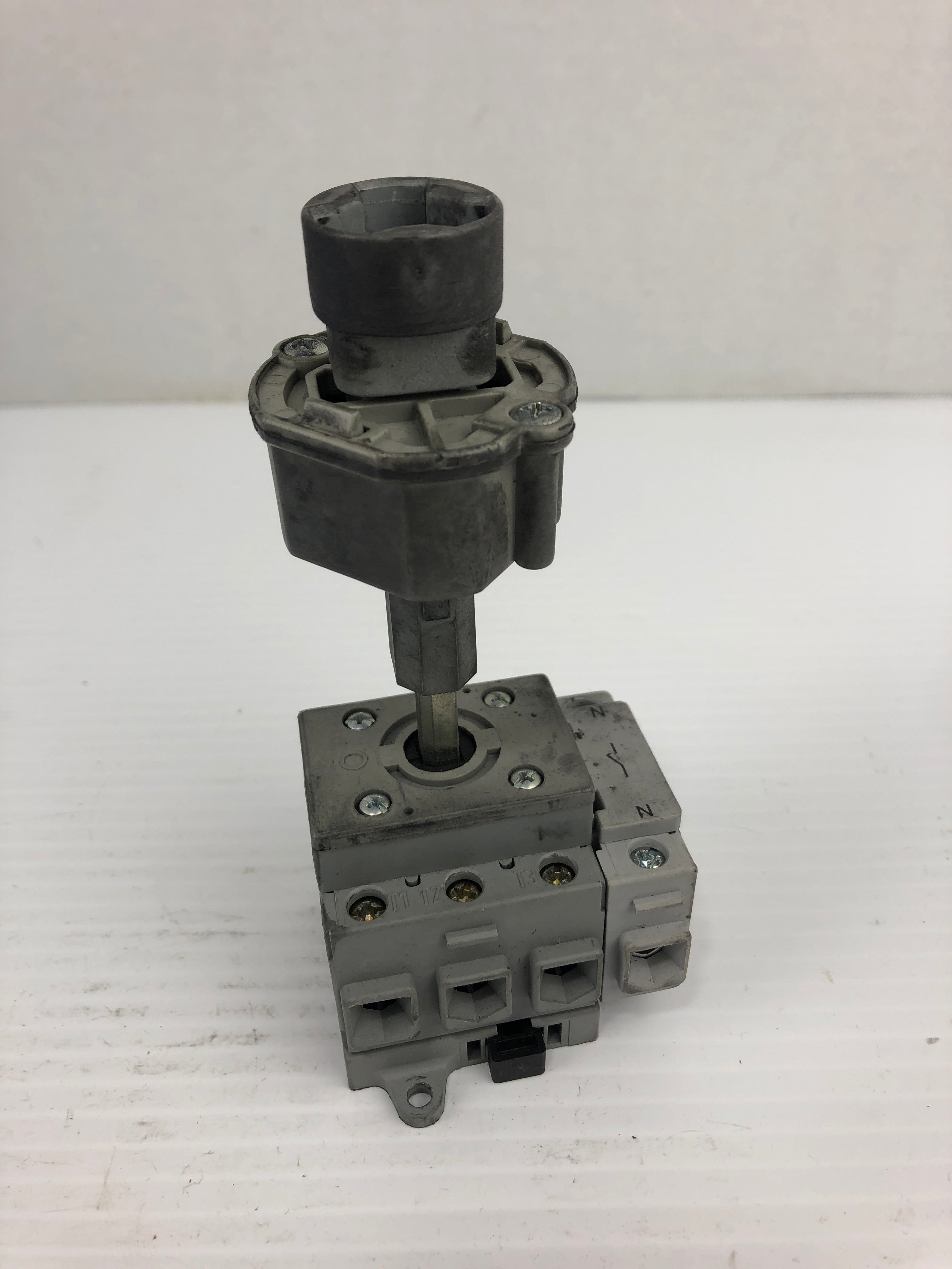 Sontheimer LT-FH7-001 Industrial Electric Switch 40A/Ui 690V