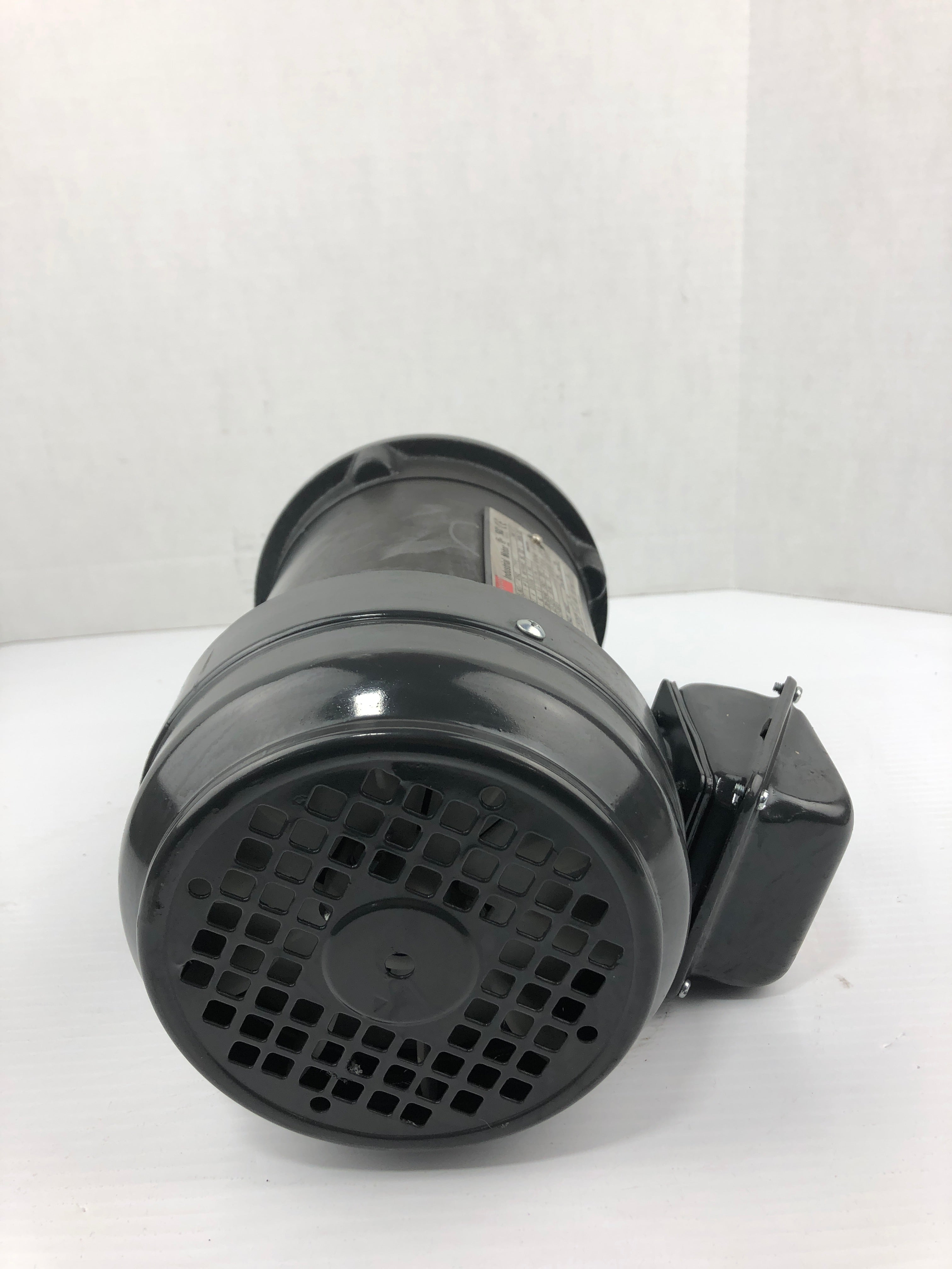 Dayton 4THX2 Industrial Motor AETA CF 56C 1710 RPM 1HP / 0.75kW 3PH