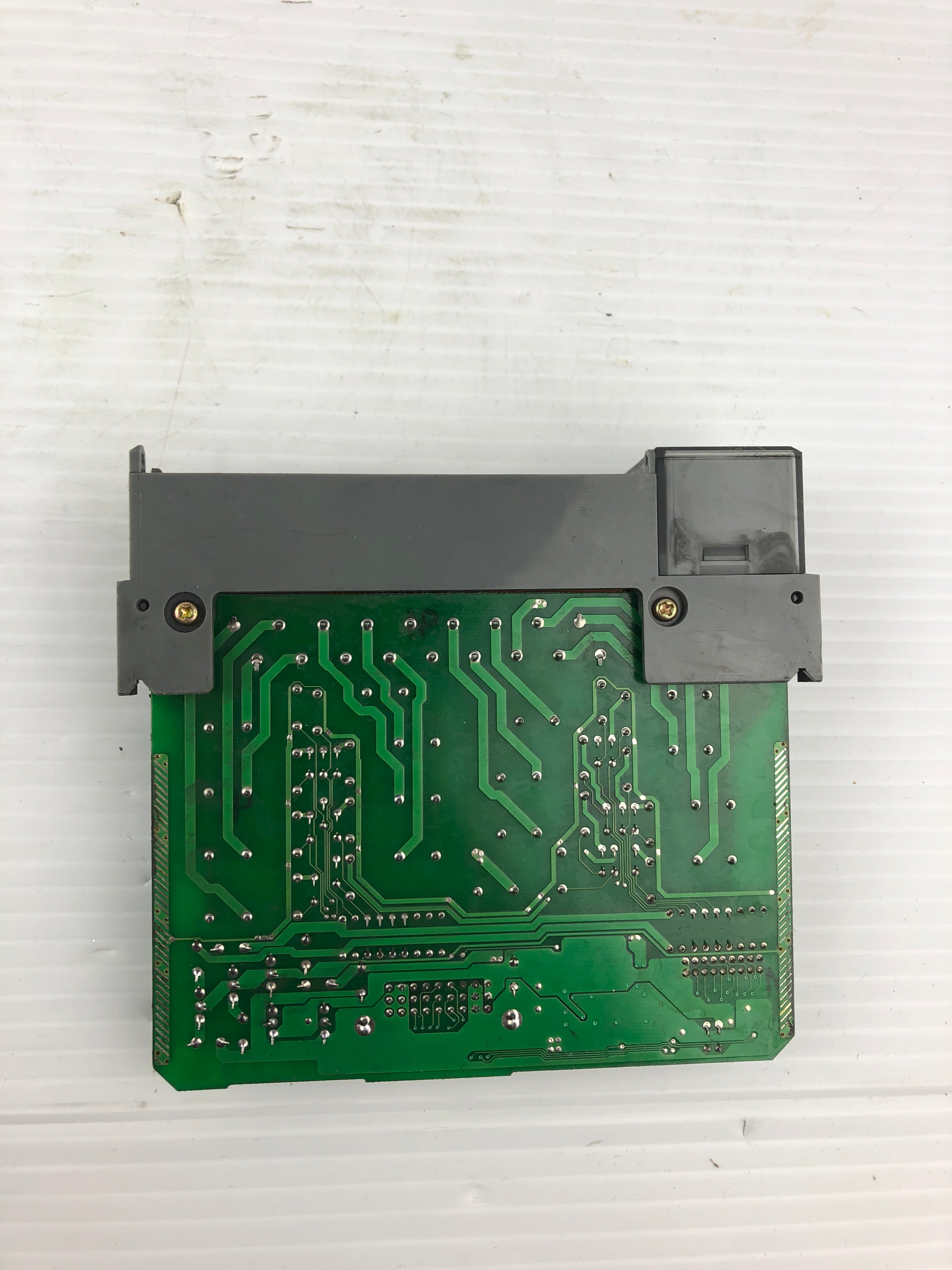 Allen Bradley 1746-0W16 Output Module SLC500 Series C 1746-OW16 - No Door