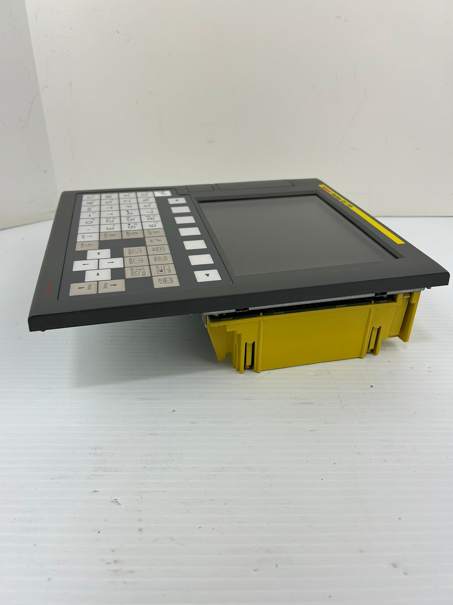 Fanuc A02B-0319-B500 CMC System Control Screen with Keypad Series 0i-TD