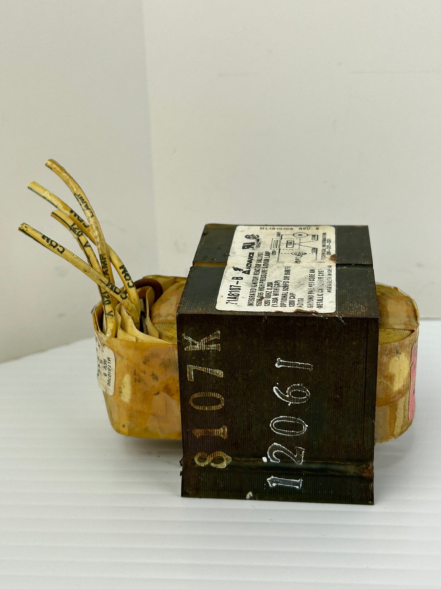 Advance 71A8107-B Integrated Ignitor Reactor Ballast Transformer Rev B 150W 120V