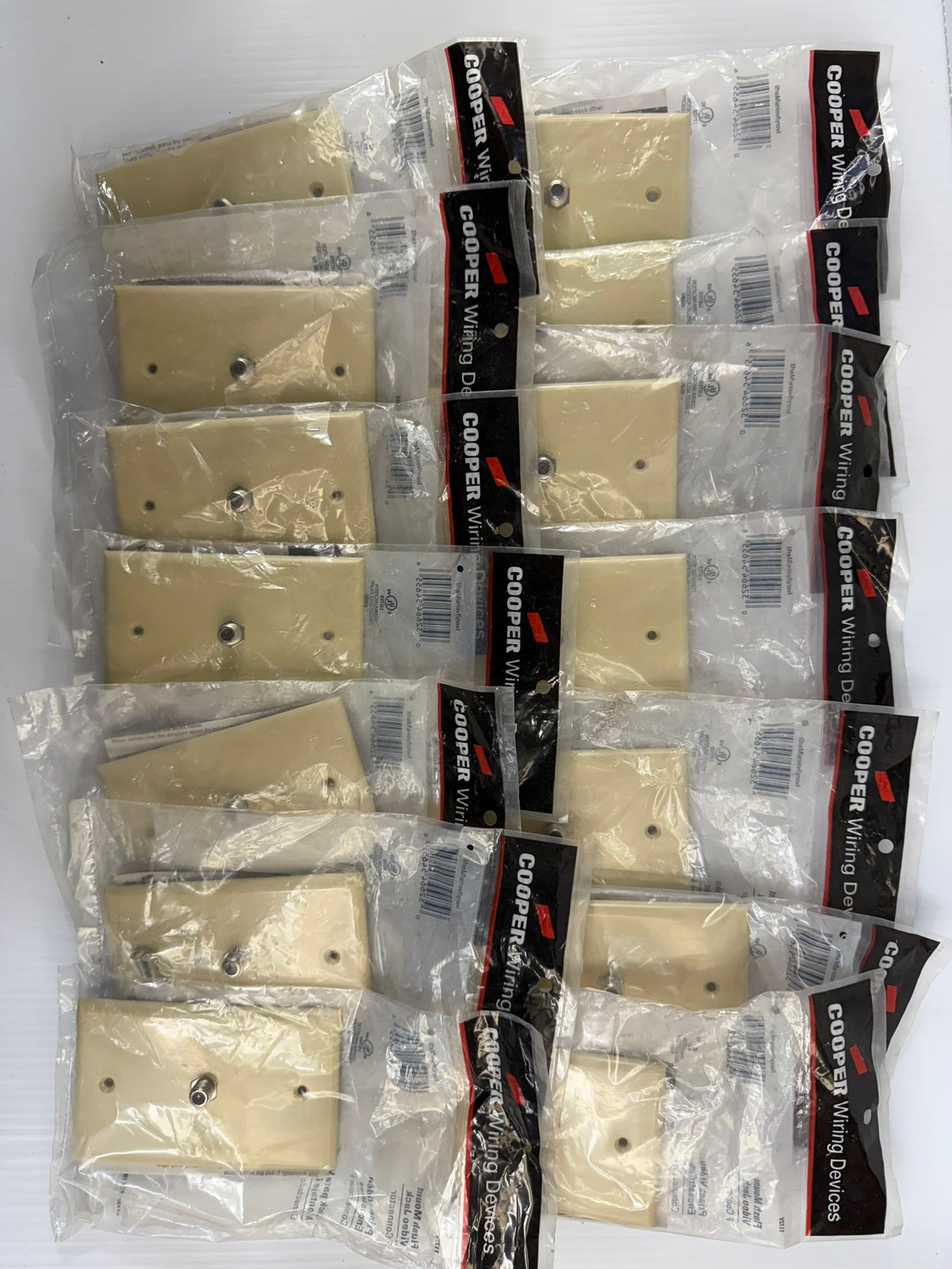 Cooper Wiring Flush Mount Video Jack 1172V F Connector Lot of 14