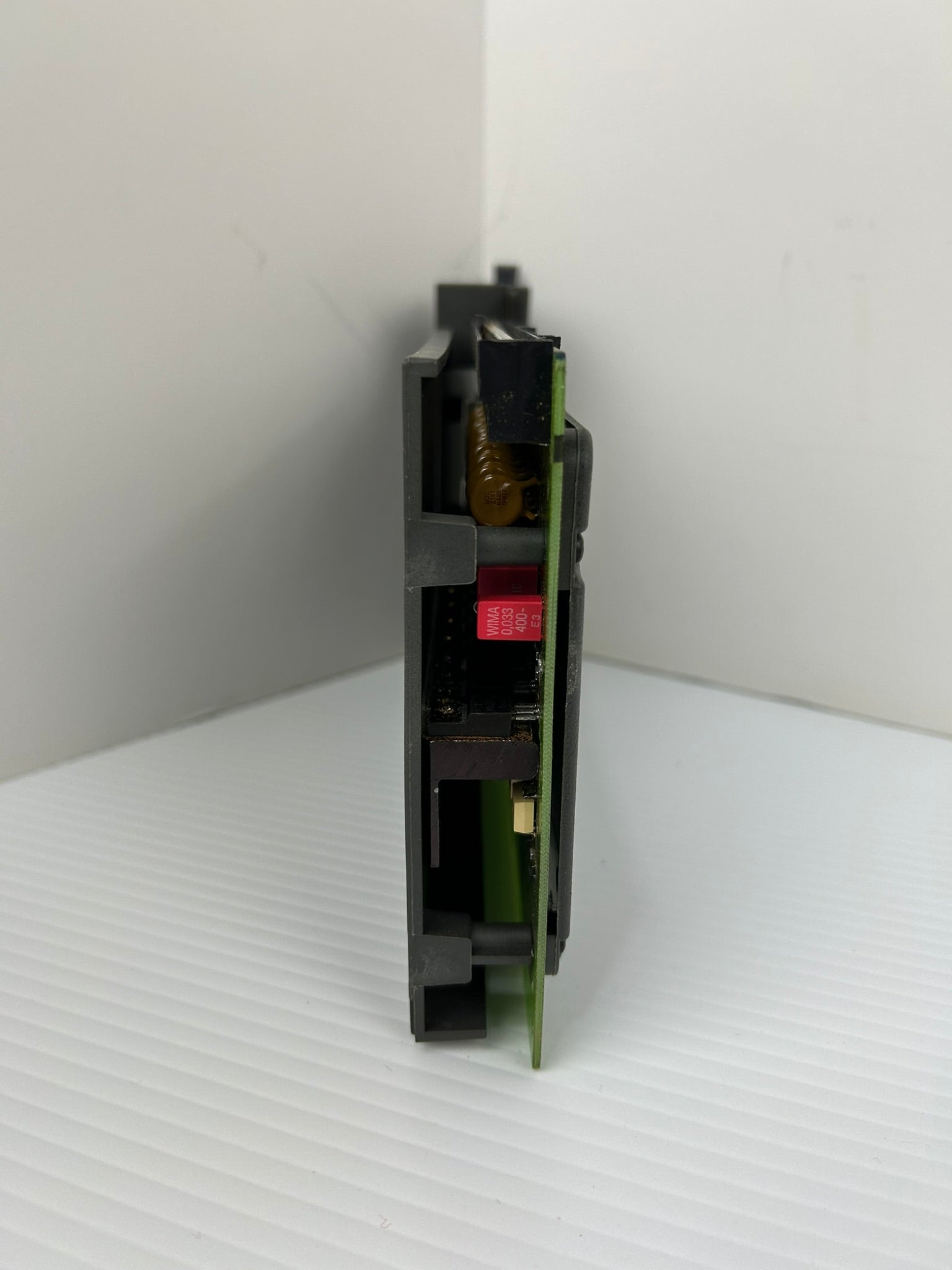Allen-Bradley 1771-0AD Output Module Series B 12-120VAC