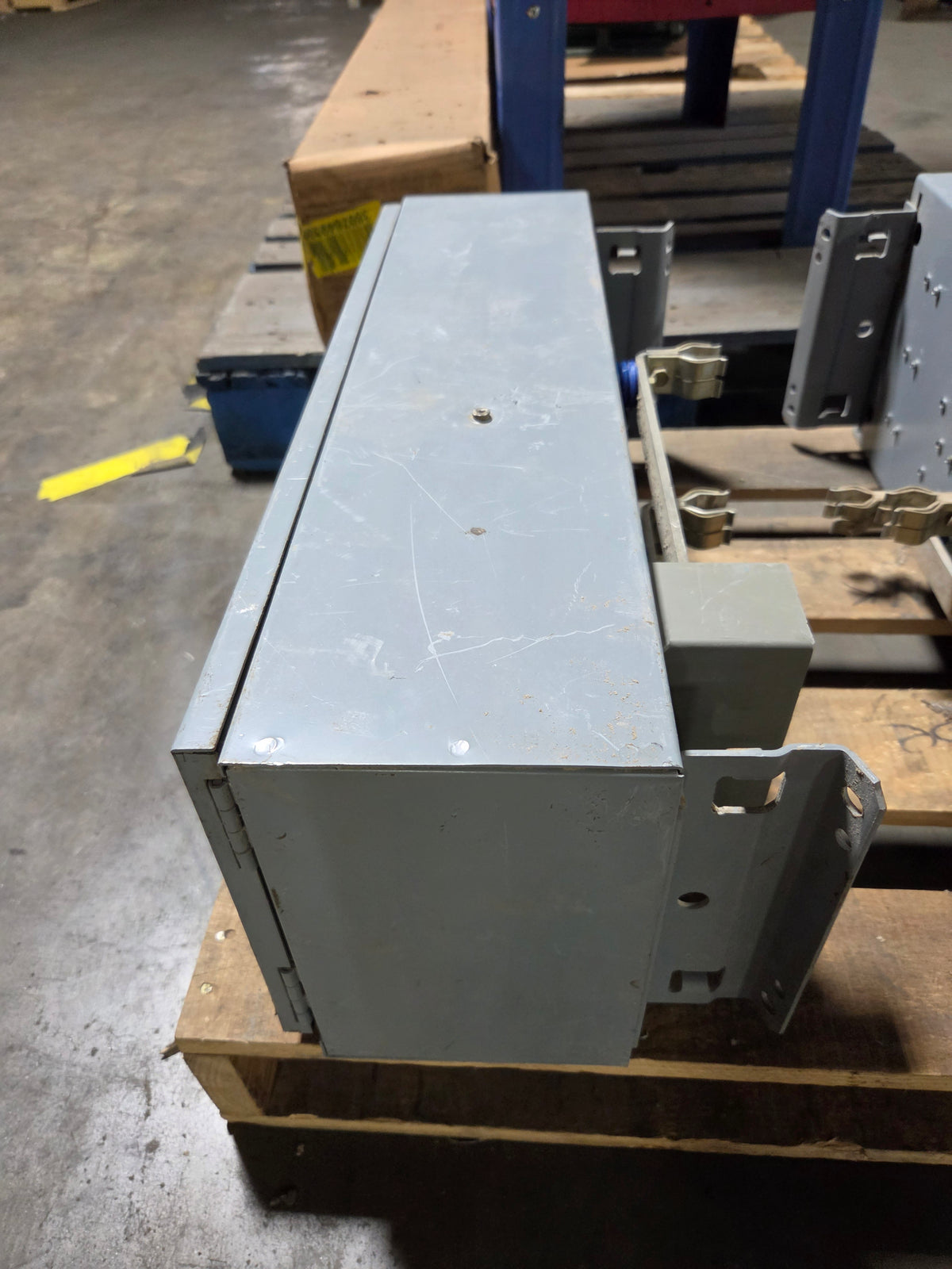 Square D QMB-364W Fusible Panelboard Switch QMB364W Disconnect 200A 3P 600VAC