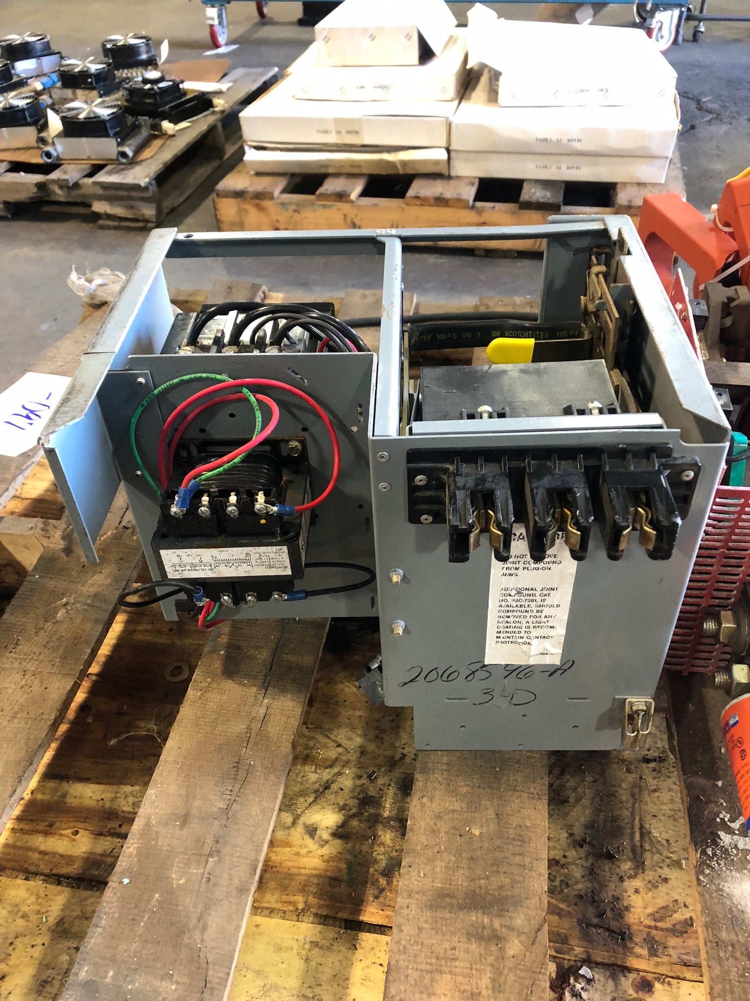 Square D G-271415 MCC Unit 2068596-A.001 70A Size 2 25HP 480V
