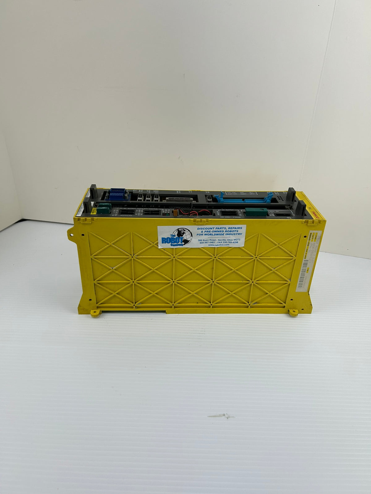 Fanuc A05B-2316-C107 2 Slot Backplane Rack R-J2 Controller PSU