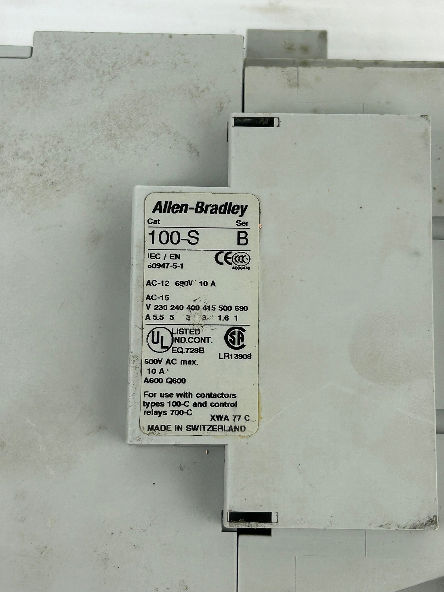 Allen Bradley 100-C85*00 Smart Motor Controller Ser. A & 193-EEGE Overload Relay