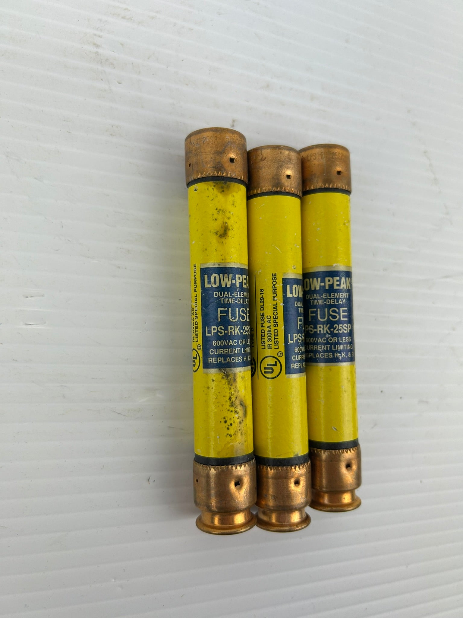 Bussmann LPS-RK-25SP Low Peak Dual Element Time Delay Fuse 25A 600VAC - Lot of 3
