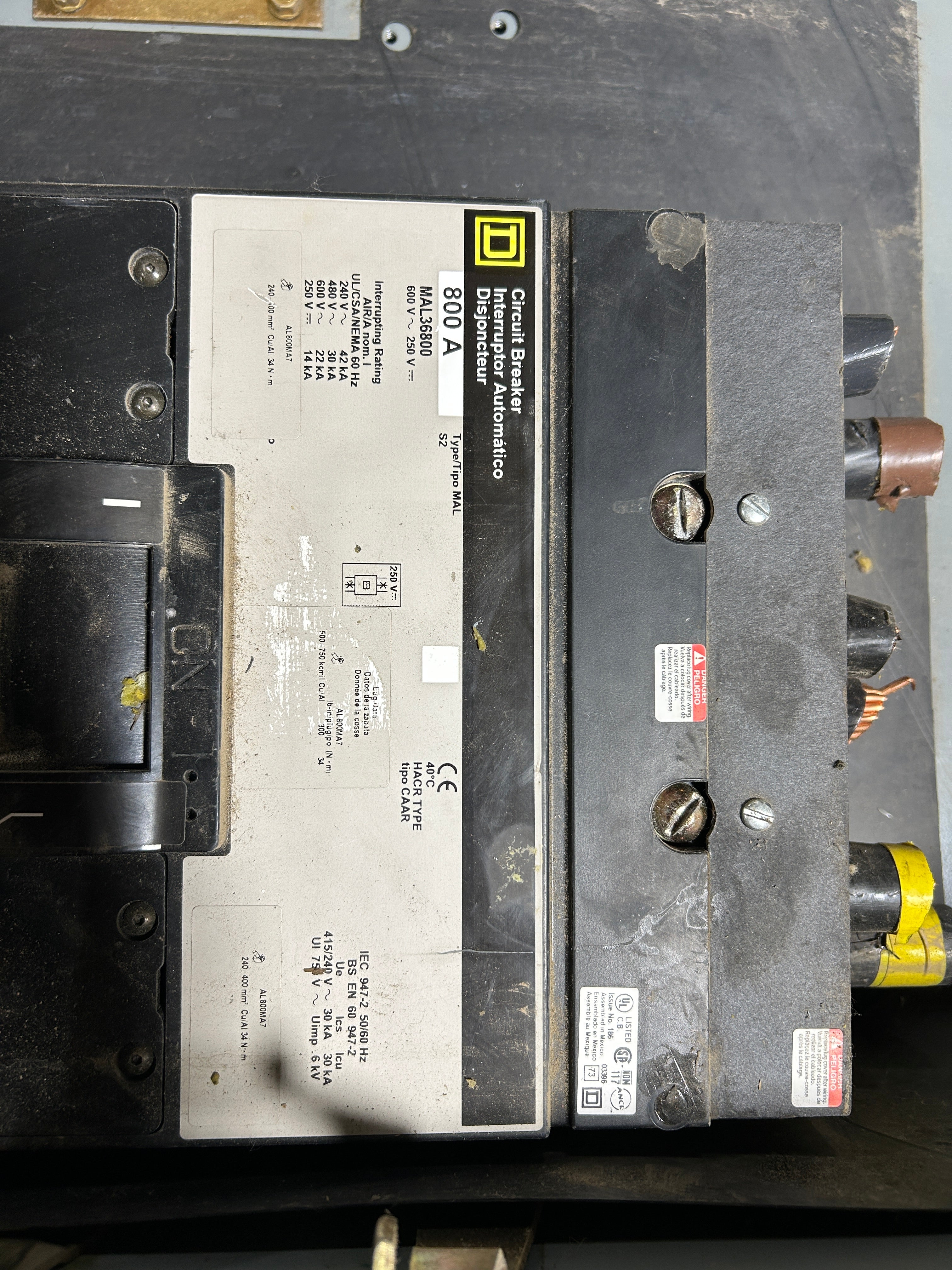 Square D MA1000AWK Circuit Breaker Enclosure 1000A Series E05 MAL36800 800A