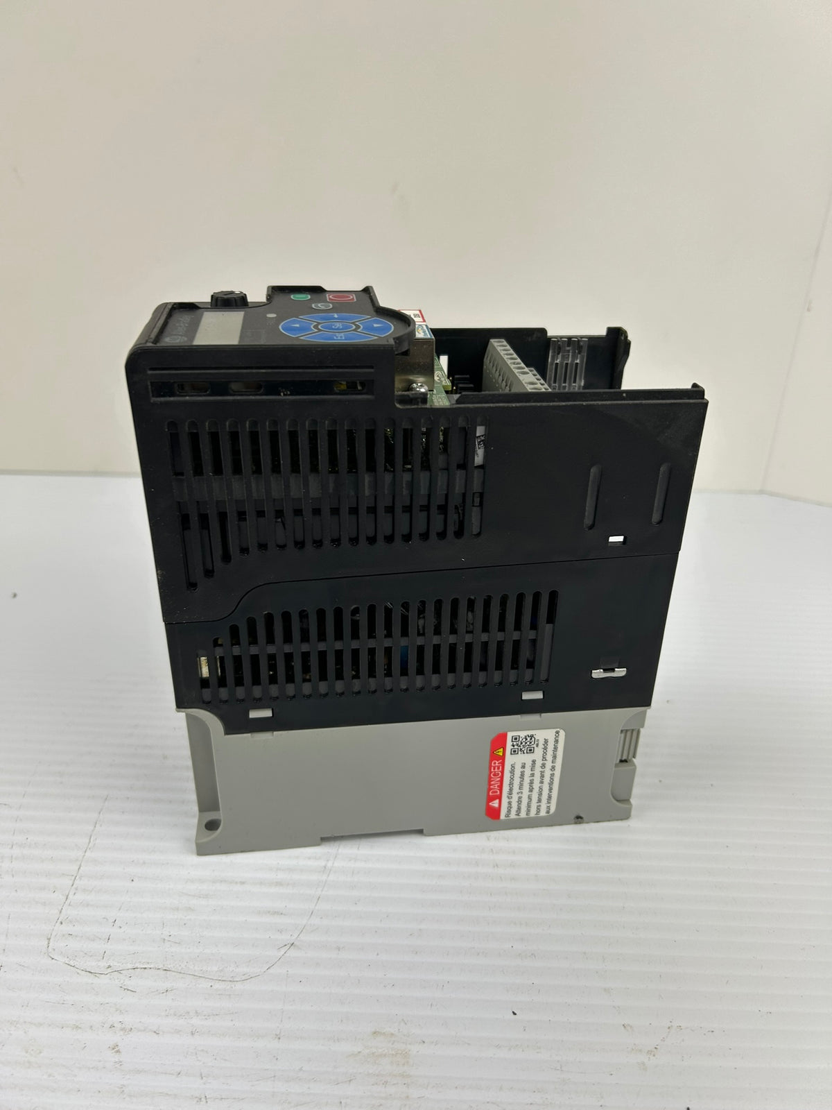 Allen Bradley 25B-D2P3N104 PowerFlex 525 AC Drive Series A - No Cover
