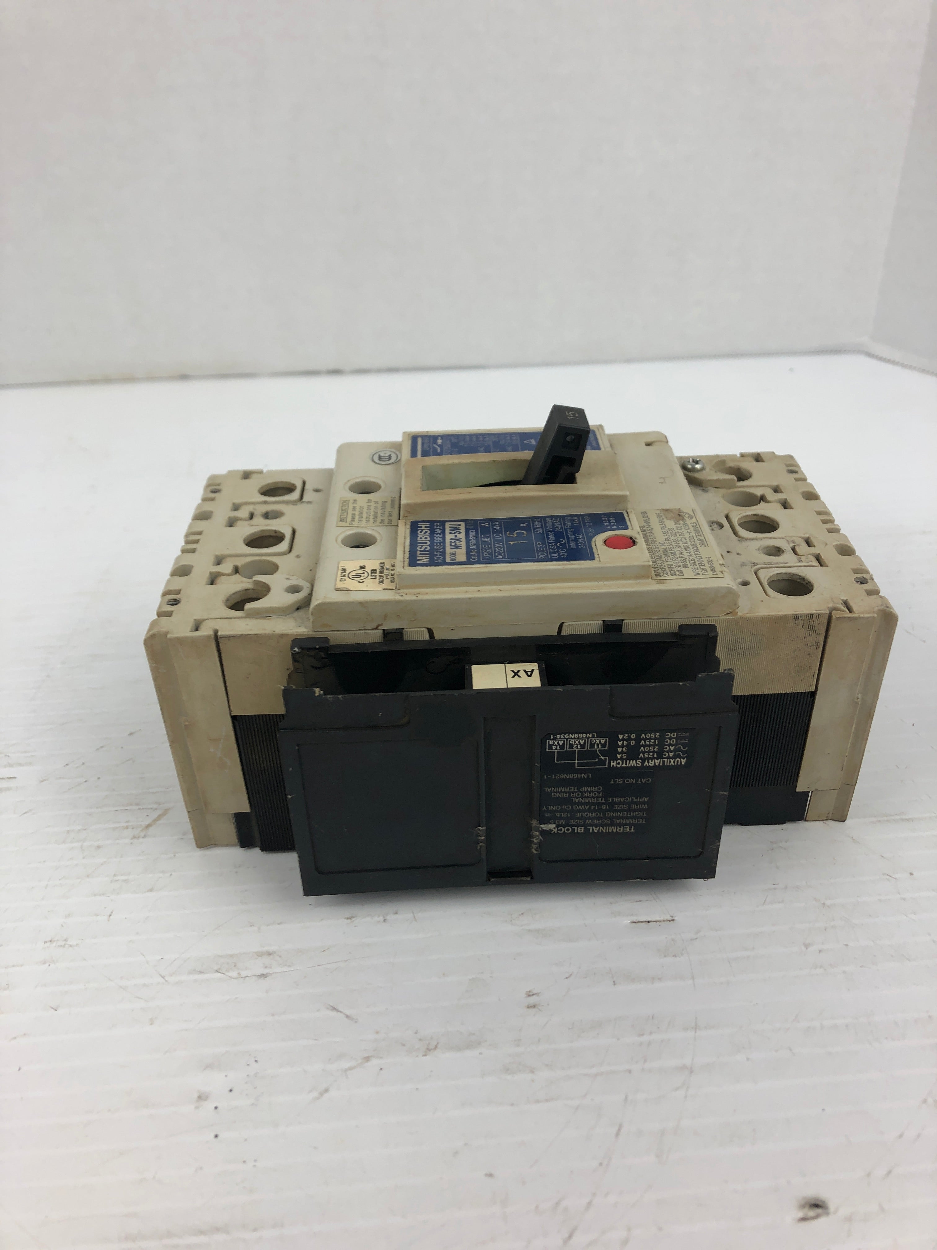 Mitsubishi NF50-SWU No-Fuse Breaker 15A 3P 50/60Hz