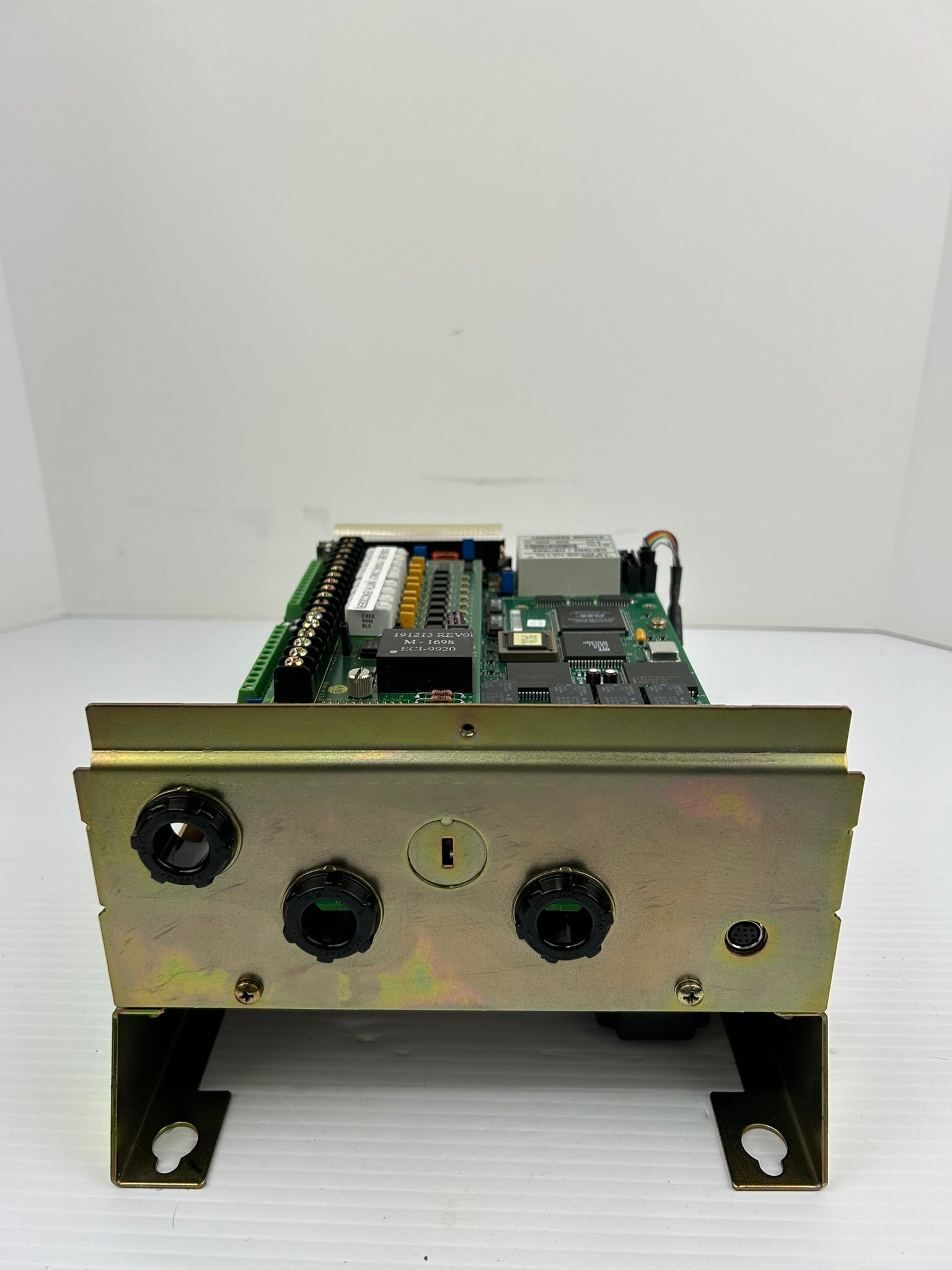 Allen-Bradley 1336E-BRF10-AA-EN-L9E Drive Ser D 22kVA 3PH 380/480V 28A 50/60Hz