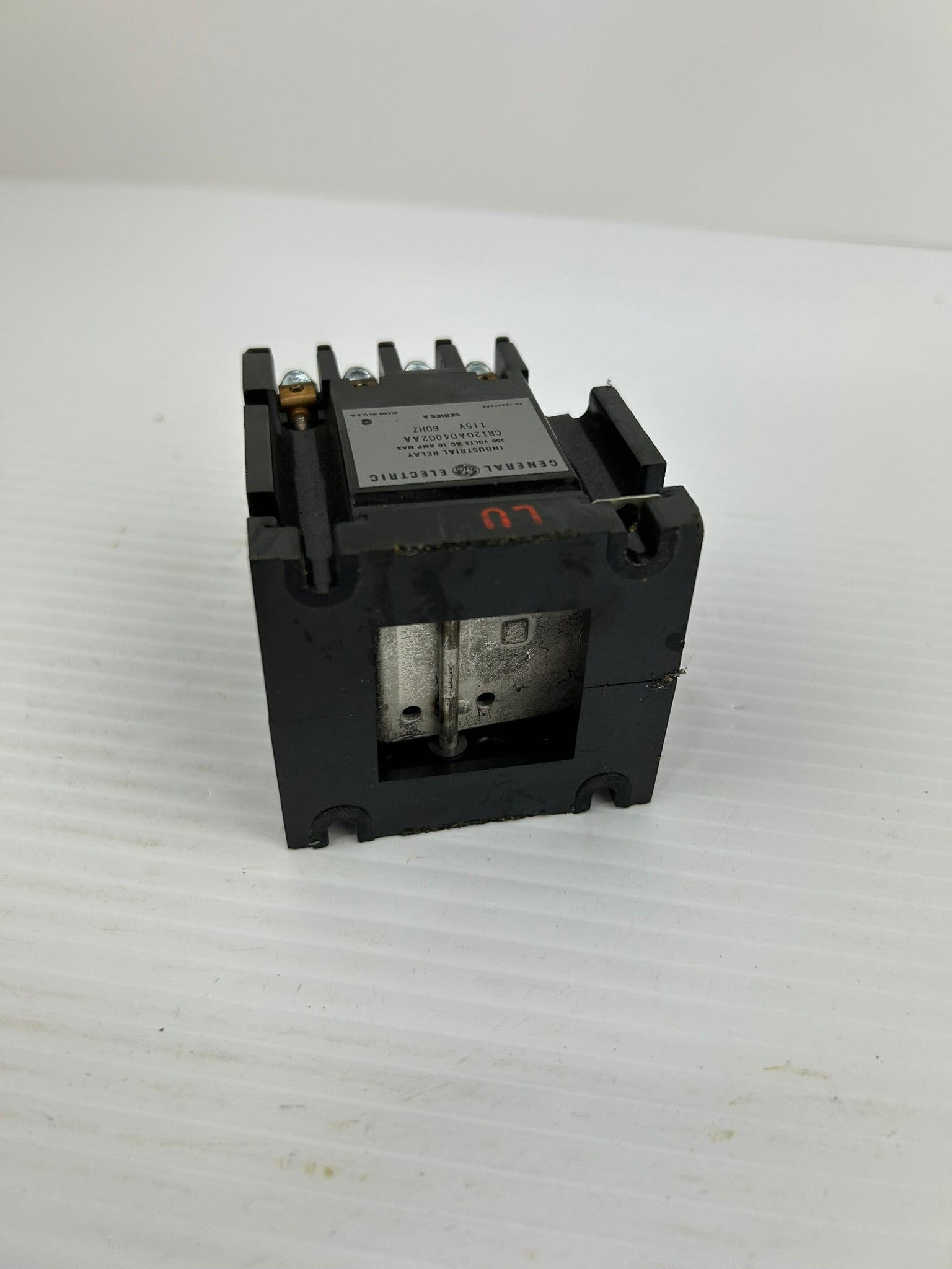 General Electric CR120A04002AA Industrial Relay Series A 300VAC 10A