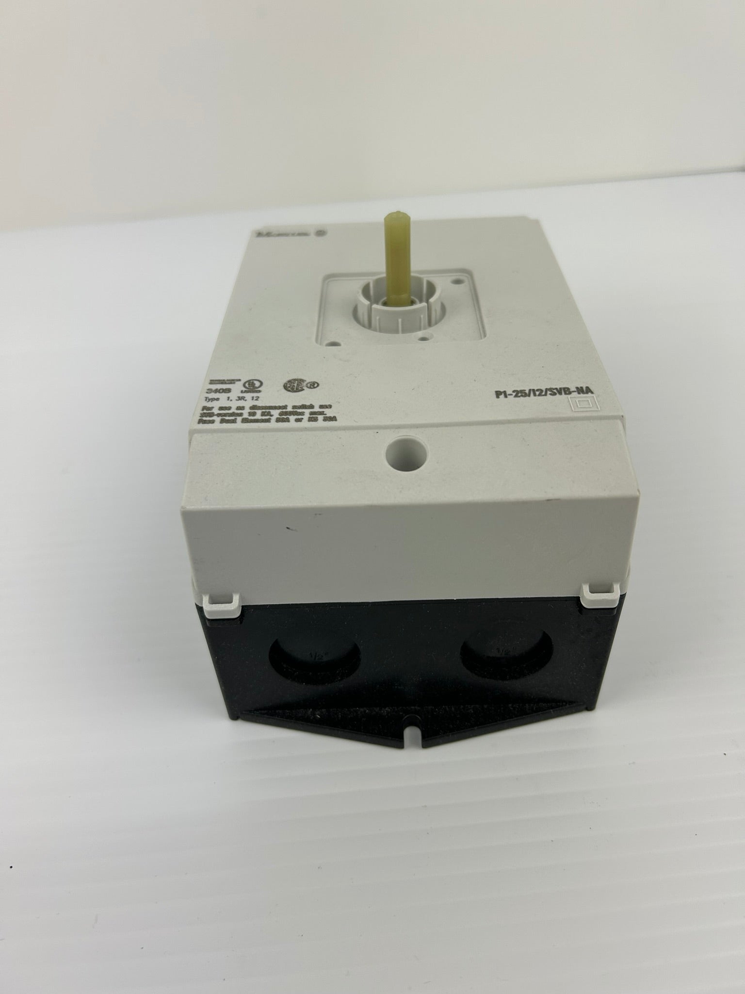 Moeller P1-25/I2/SVB-NA Switch with Allen Bradley 194L-HE6N-175