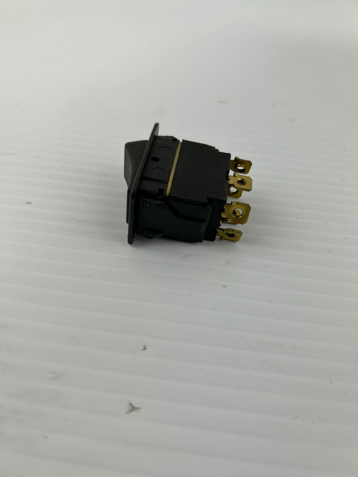 Eaton 7402K4 Gasoline/Alt Fuel Toggle Switch - Lot of 5