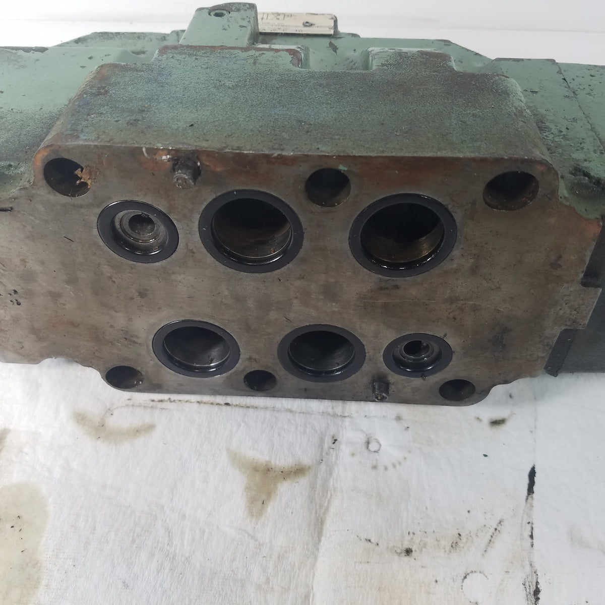 Vickers DG4V 3 2A W E 10 Directional Valve
