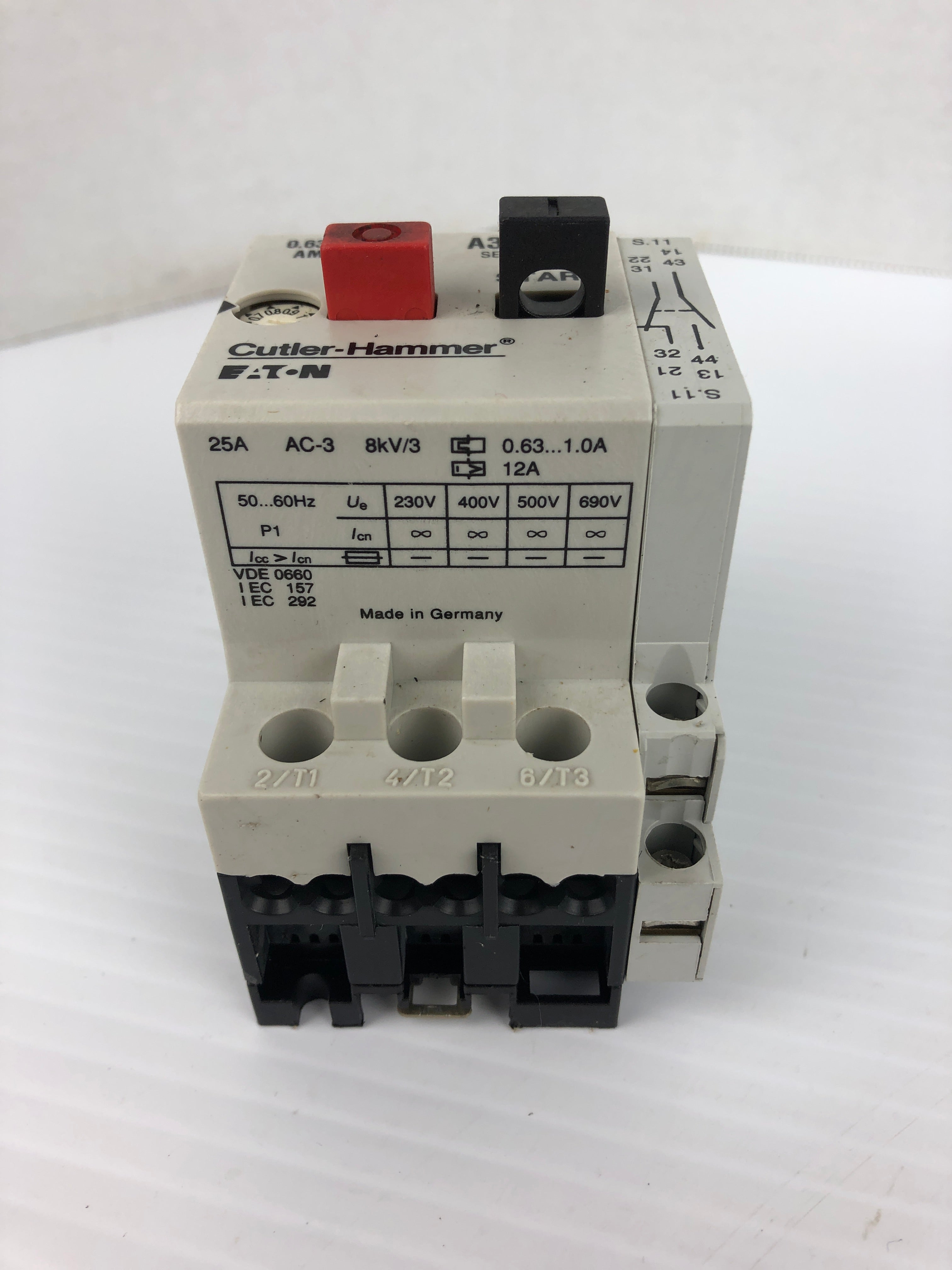 Cutler Hammer A302EN Motor Starter C320MSC3 Series A1 600V 0.63-1.0A