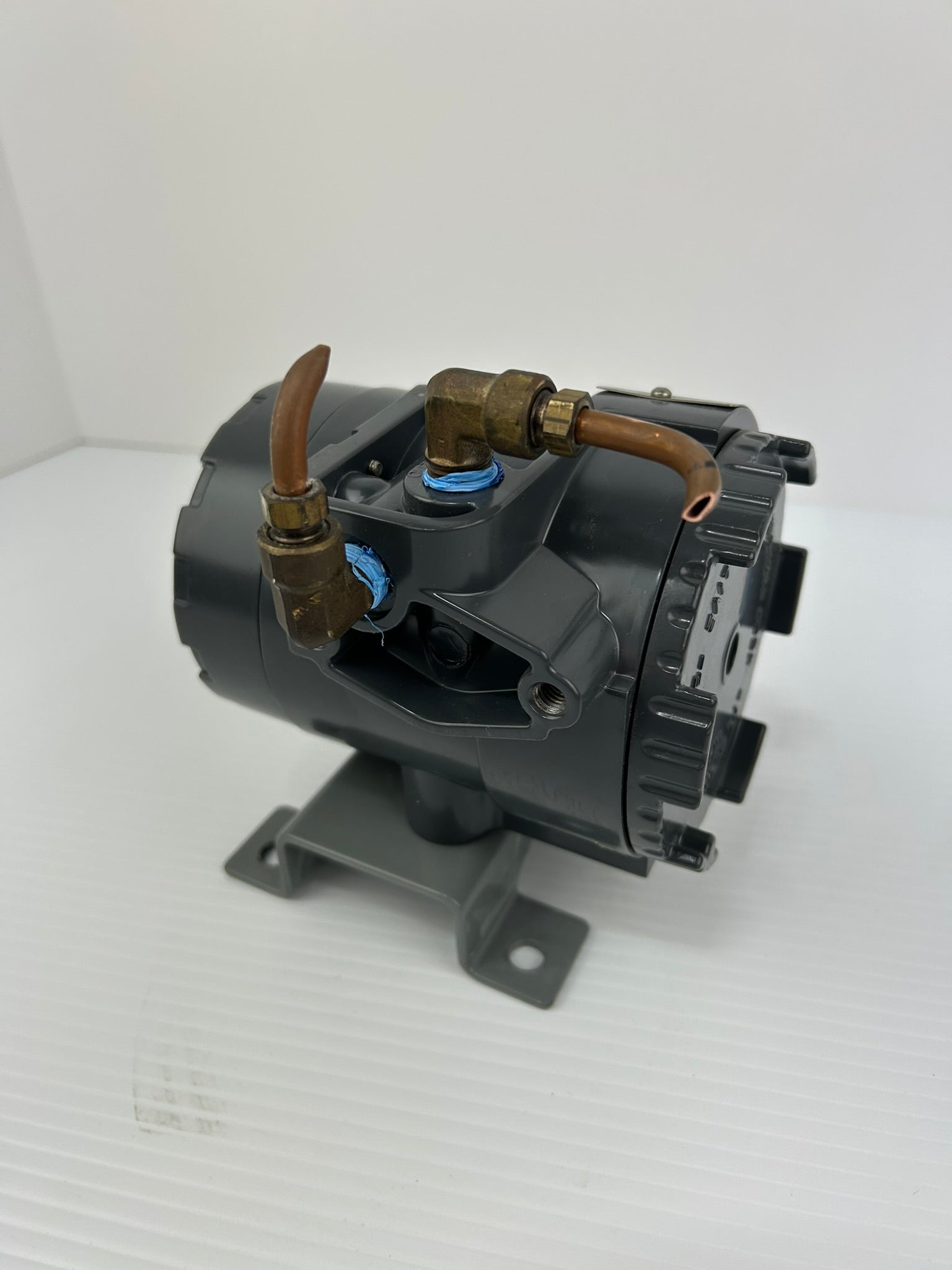 Fisher 846 Current to Pressure Transducer Input 4-20mA Output 3-15 PSIG