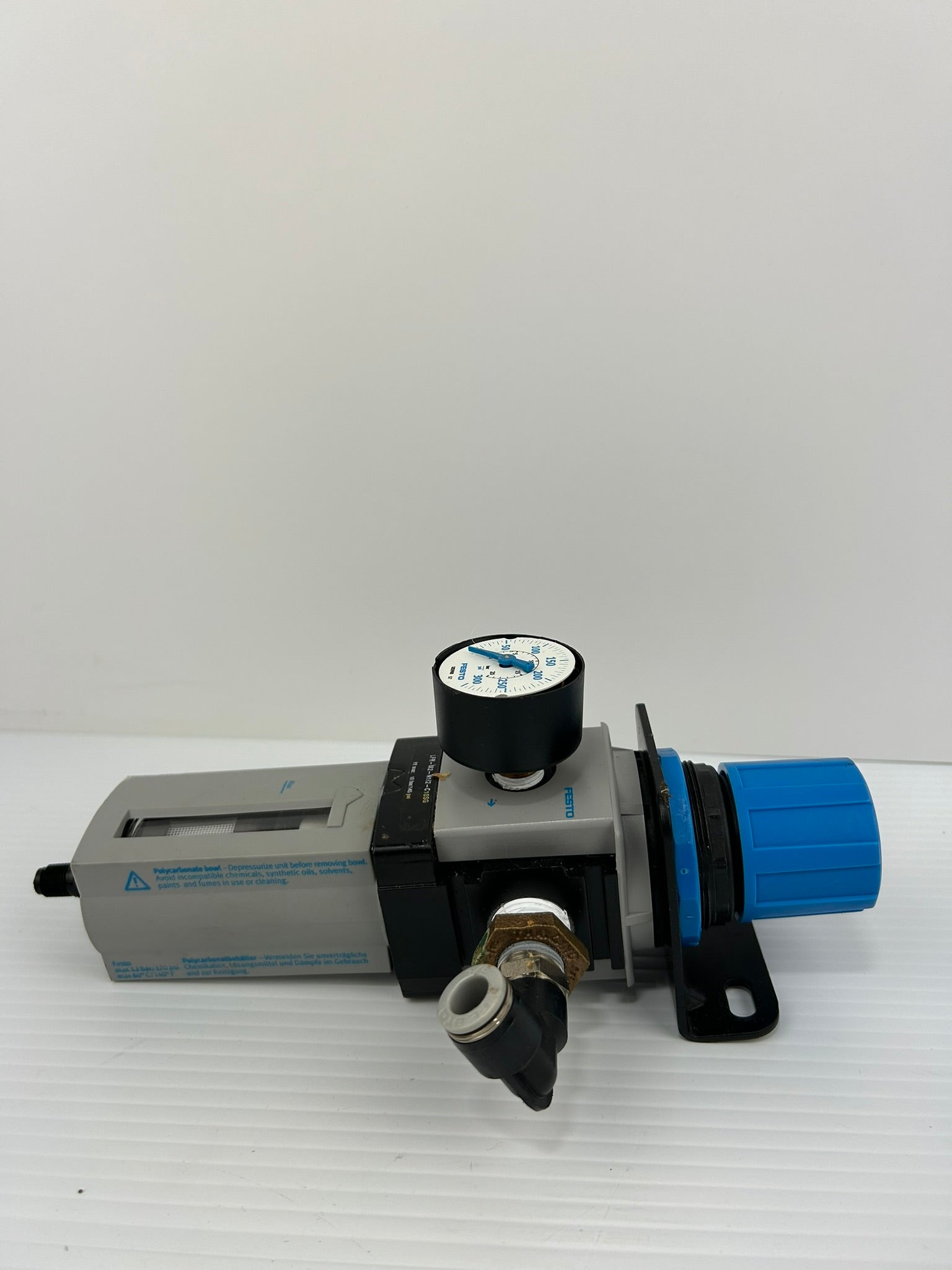 Festo LFR-M2-N1/2-C10SG Pneumatic Regulator Filter 145PSI with 183908 Gauge