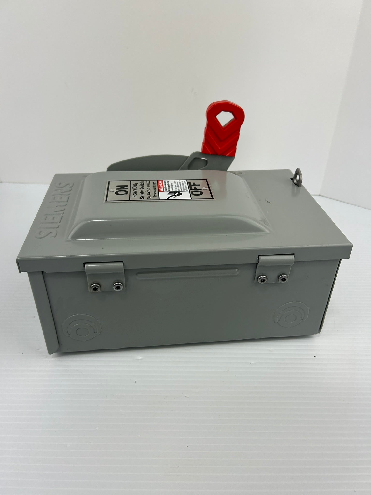 Siemens HNF361 Non-Fusible Heavy Duty Safety Switch 30A 600VAC 250VDC Indoor