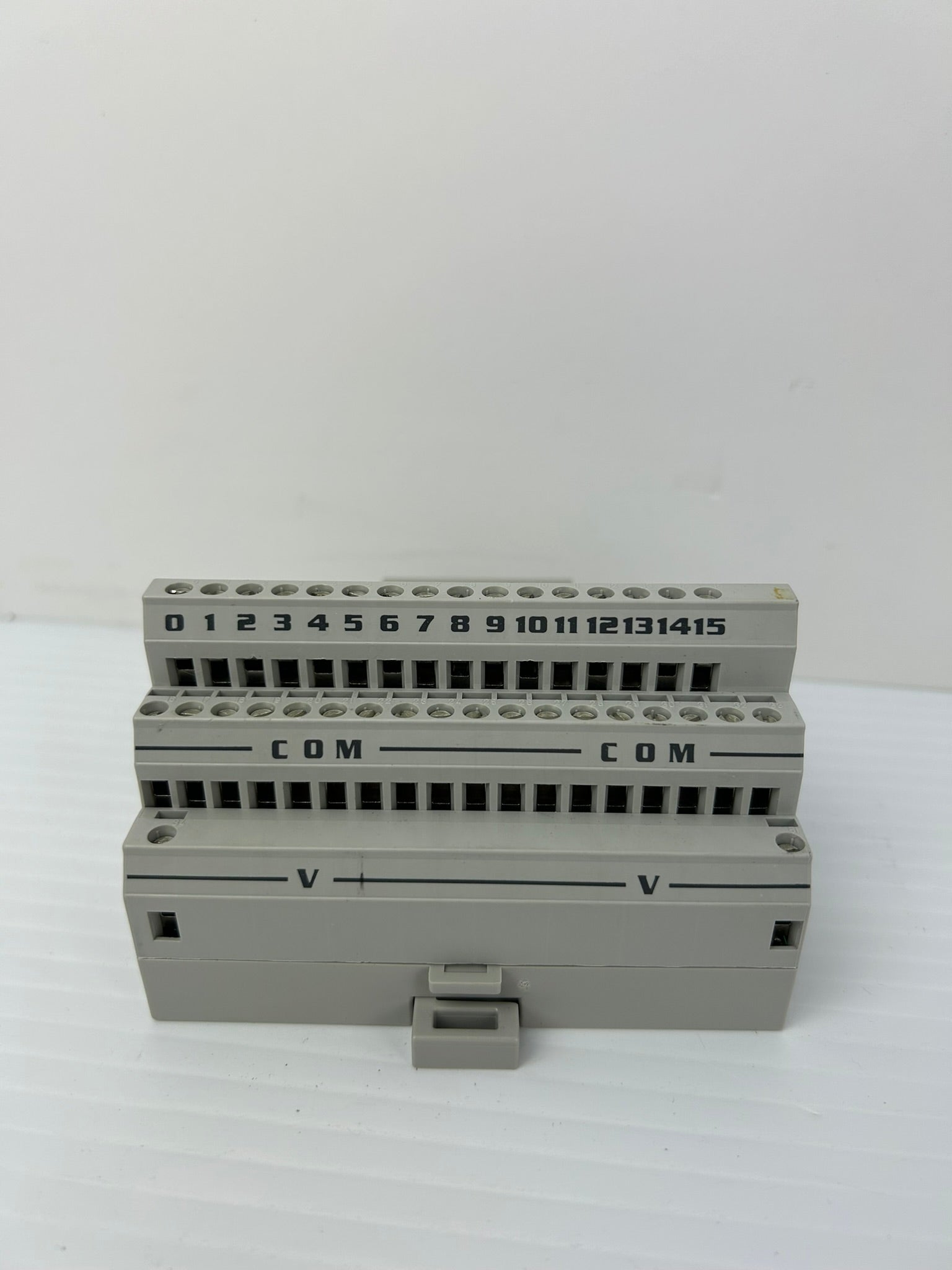 Allen-Bradley 1794-TB2 Terminal Base Series A Rev D01