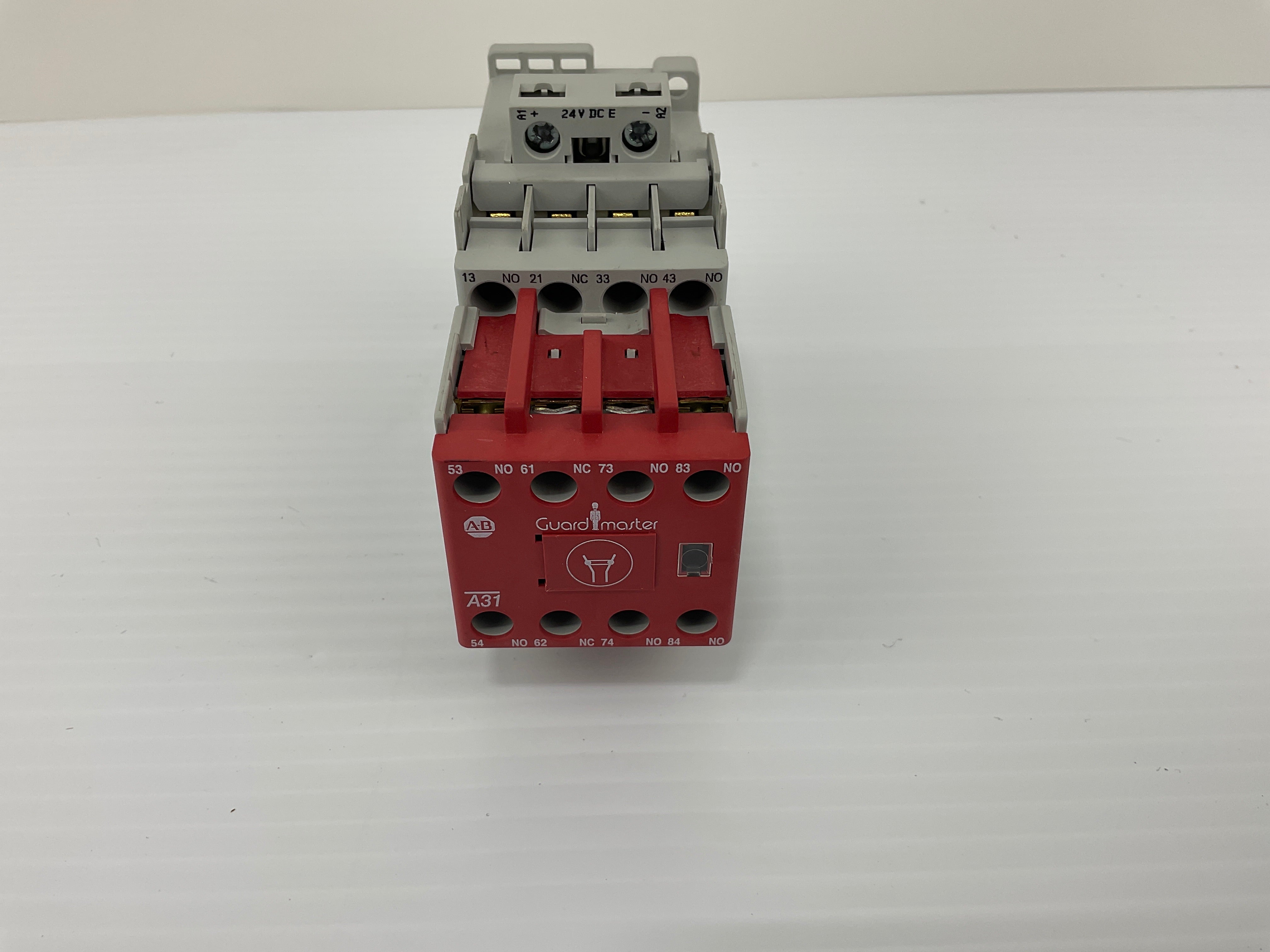 Allen Bradley Relay 700-CF310* Coil 100S-F Series B