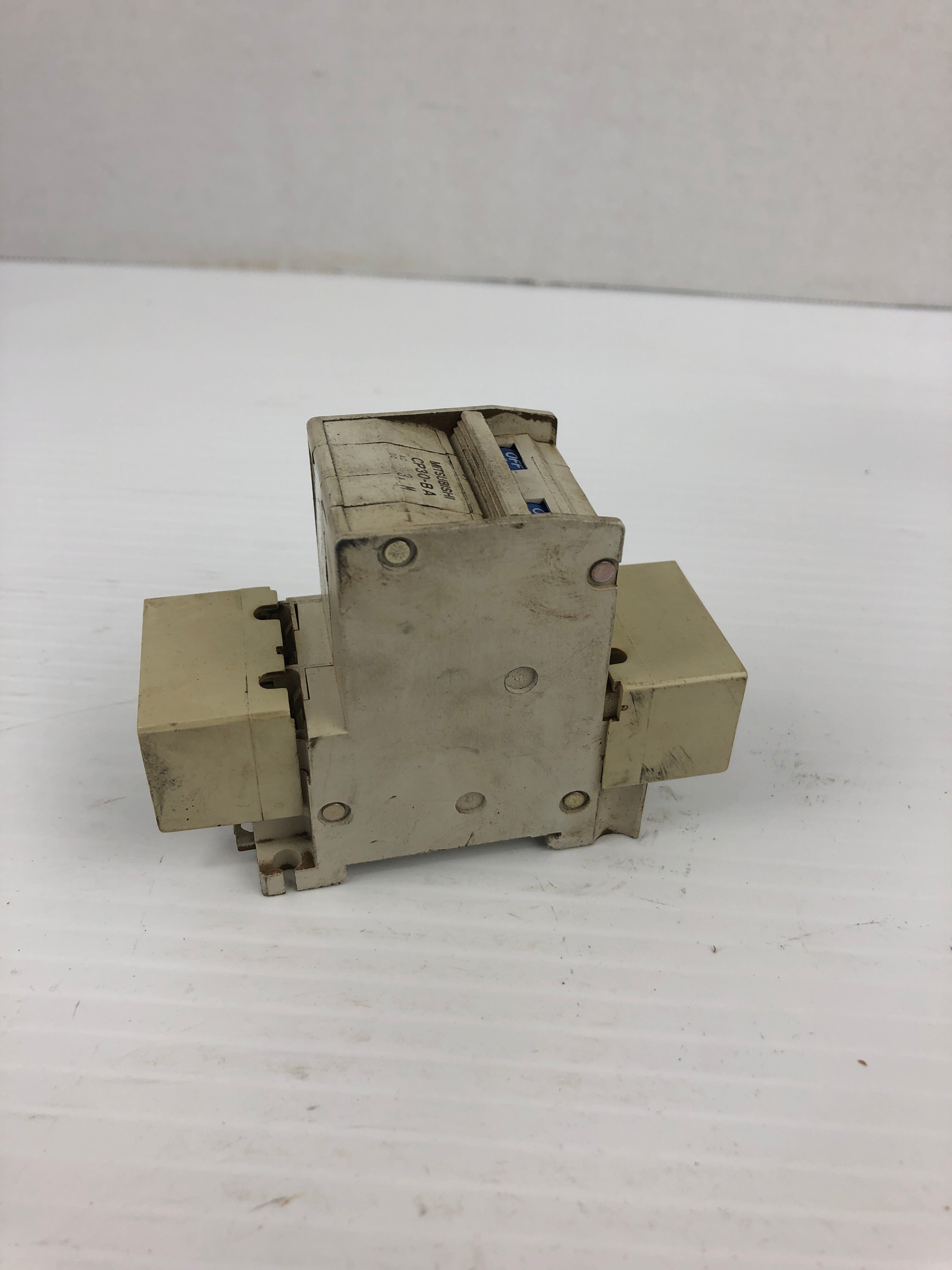 Mitsubishi Electric CP30-BA Circuit Protector 2 Pole 3A 220VAC 2.5kA 50/60 Hz