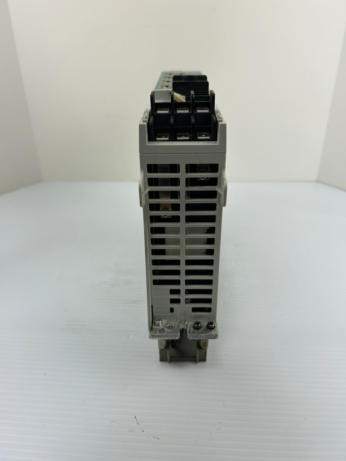 Mitsubishi MDS-C1-V2-2020-N Servo Drive Unit 2.0kW 155V 3PH - No Cover