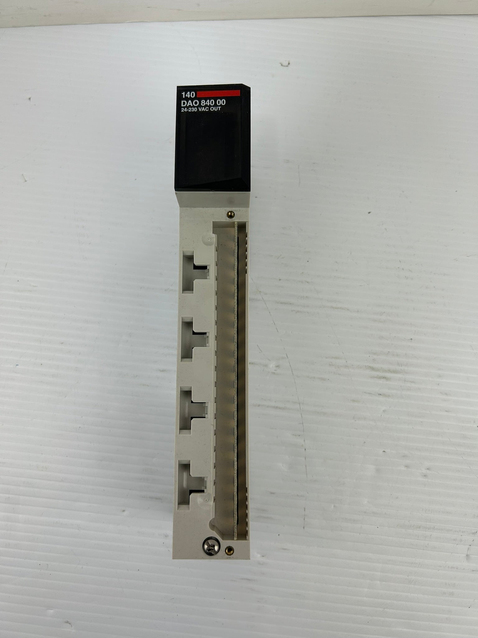 AEG Schneider Automation 140DAO84000 TSX Quantum PLC Module
