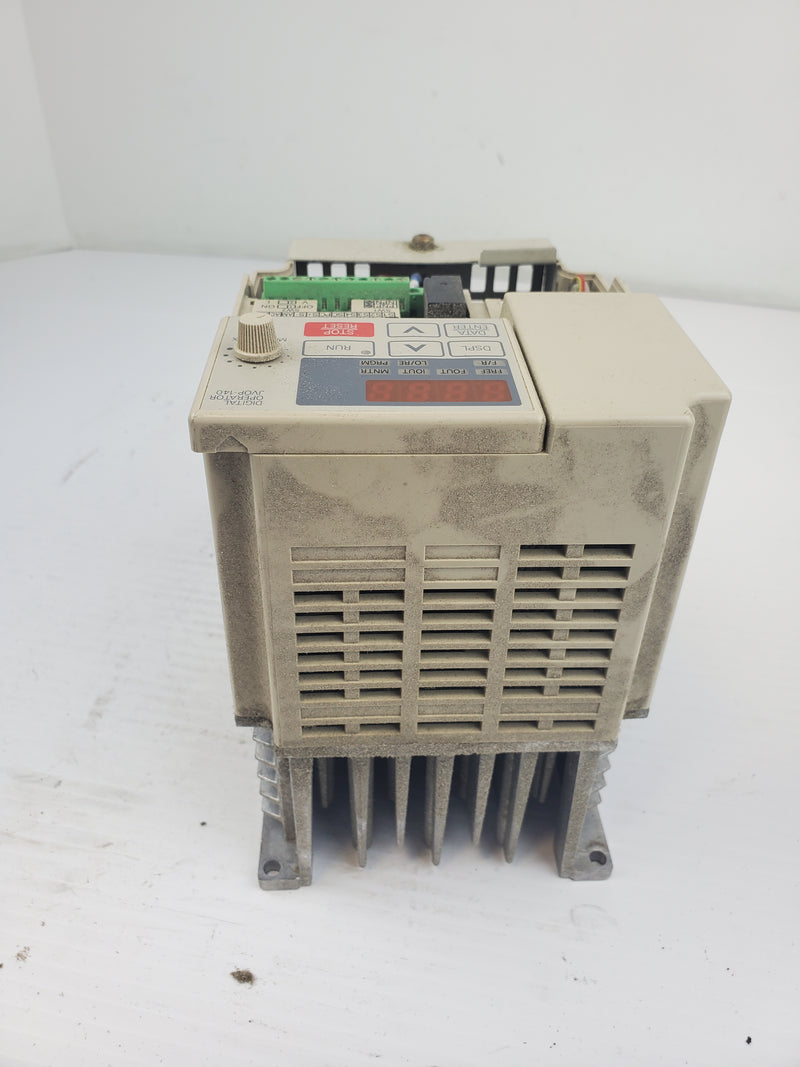 Yaskawa CIMR-V7AM42P2 Variable Speed Drive 3HP Motor 5.5Amp 460V 3 Ph