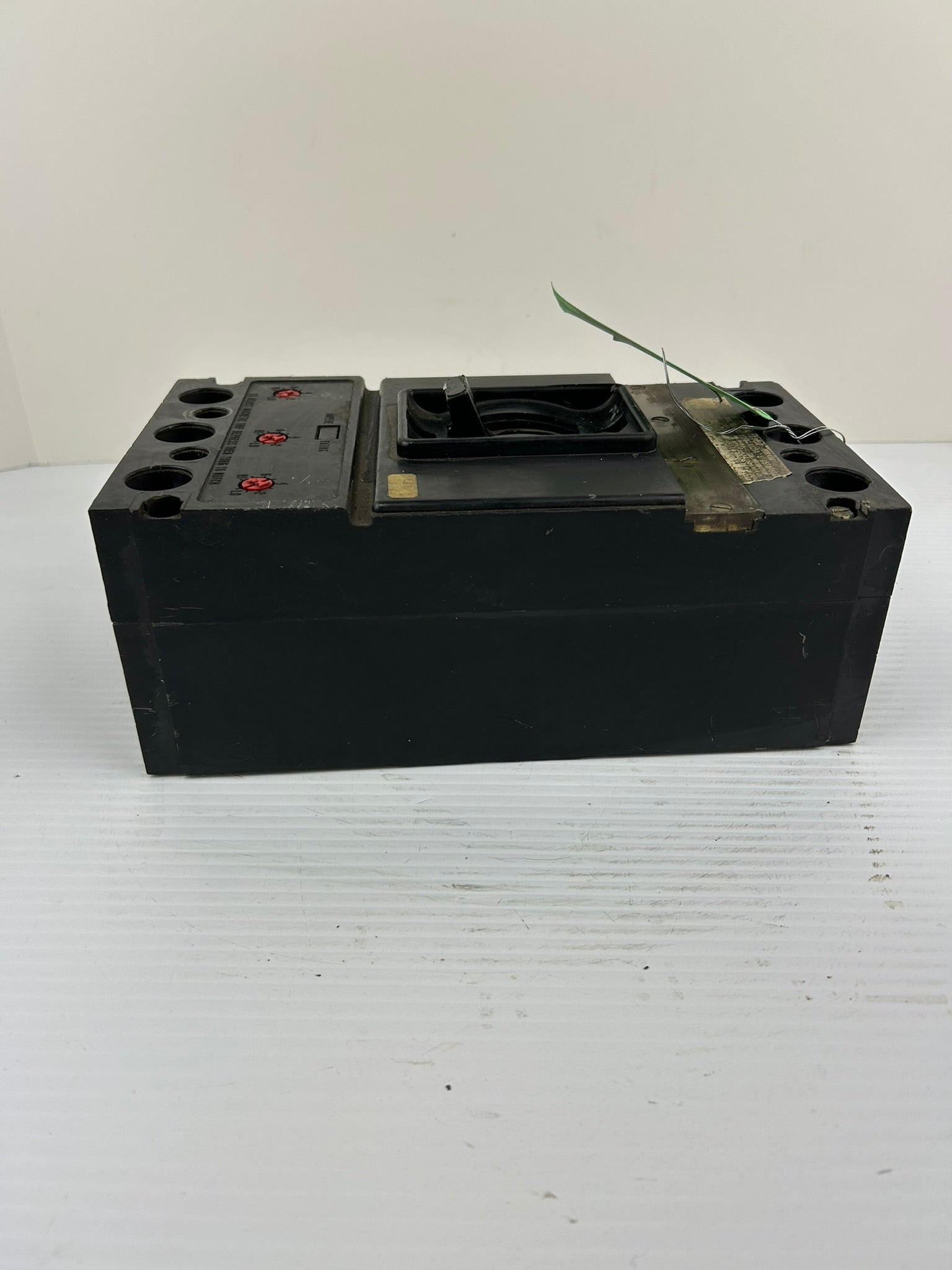 Westinghouse JA3225S Circuit Breaker 657D791G 225A 3 Pole 600VAC