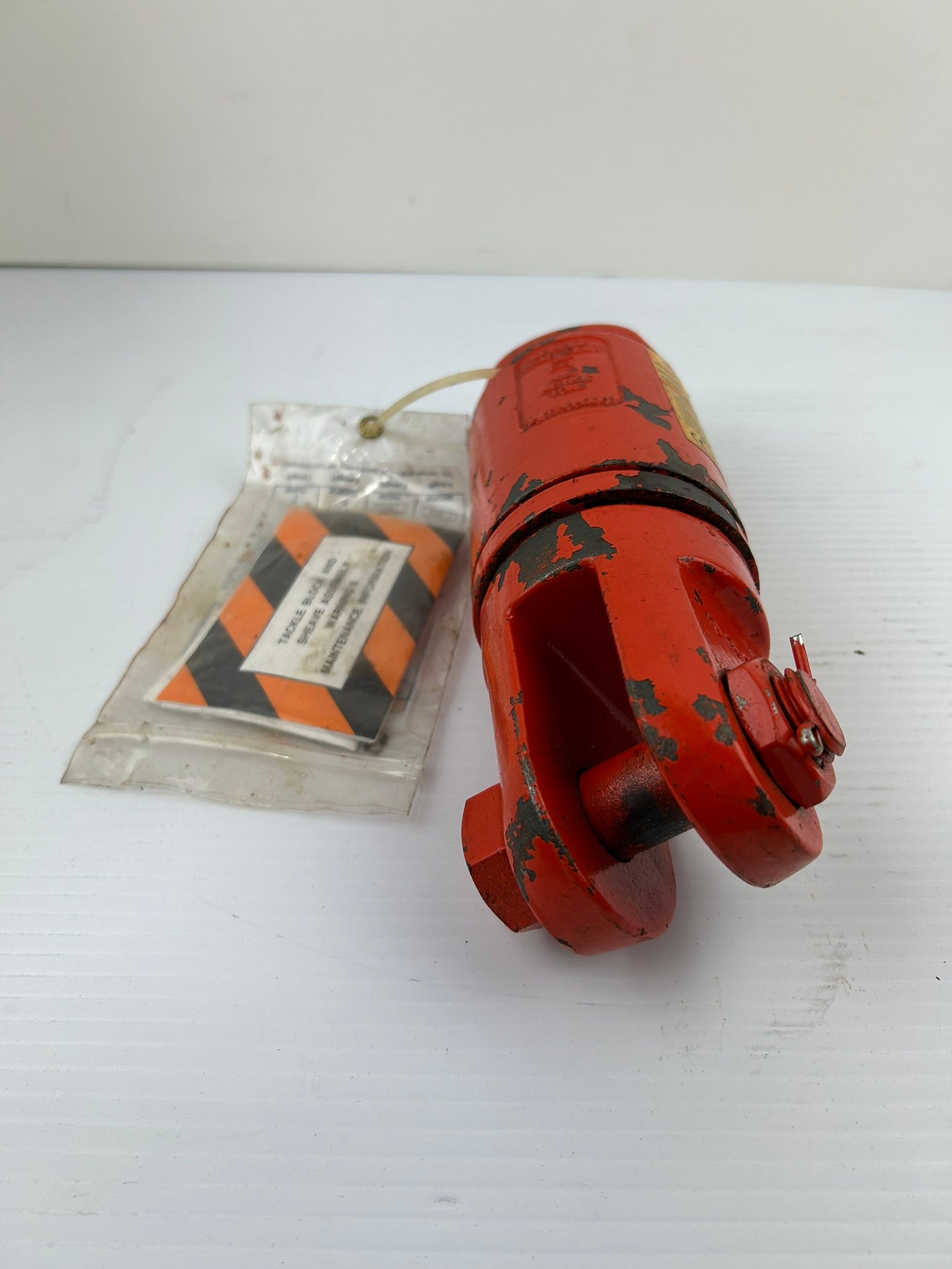 The Crosby Group 297244 5 Metric Tons Swivel - Tackle Block and Sheave Assembly