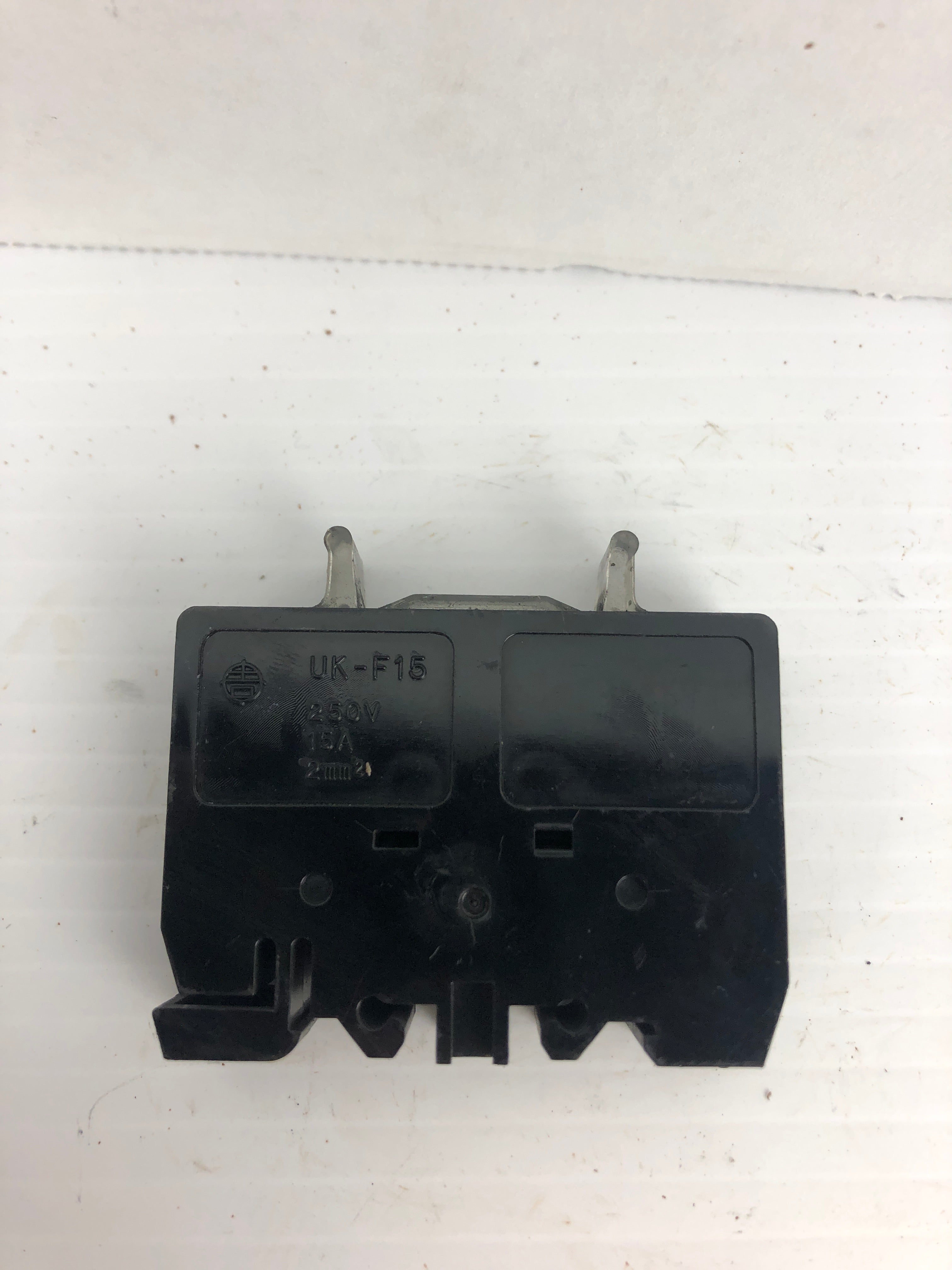 Yoshida Electric UK-F15 Fuse Holder 250V 15A 2mm²