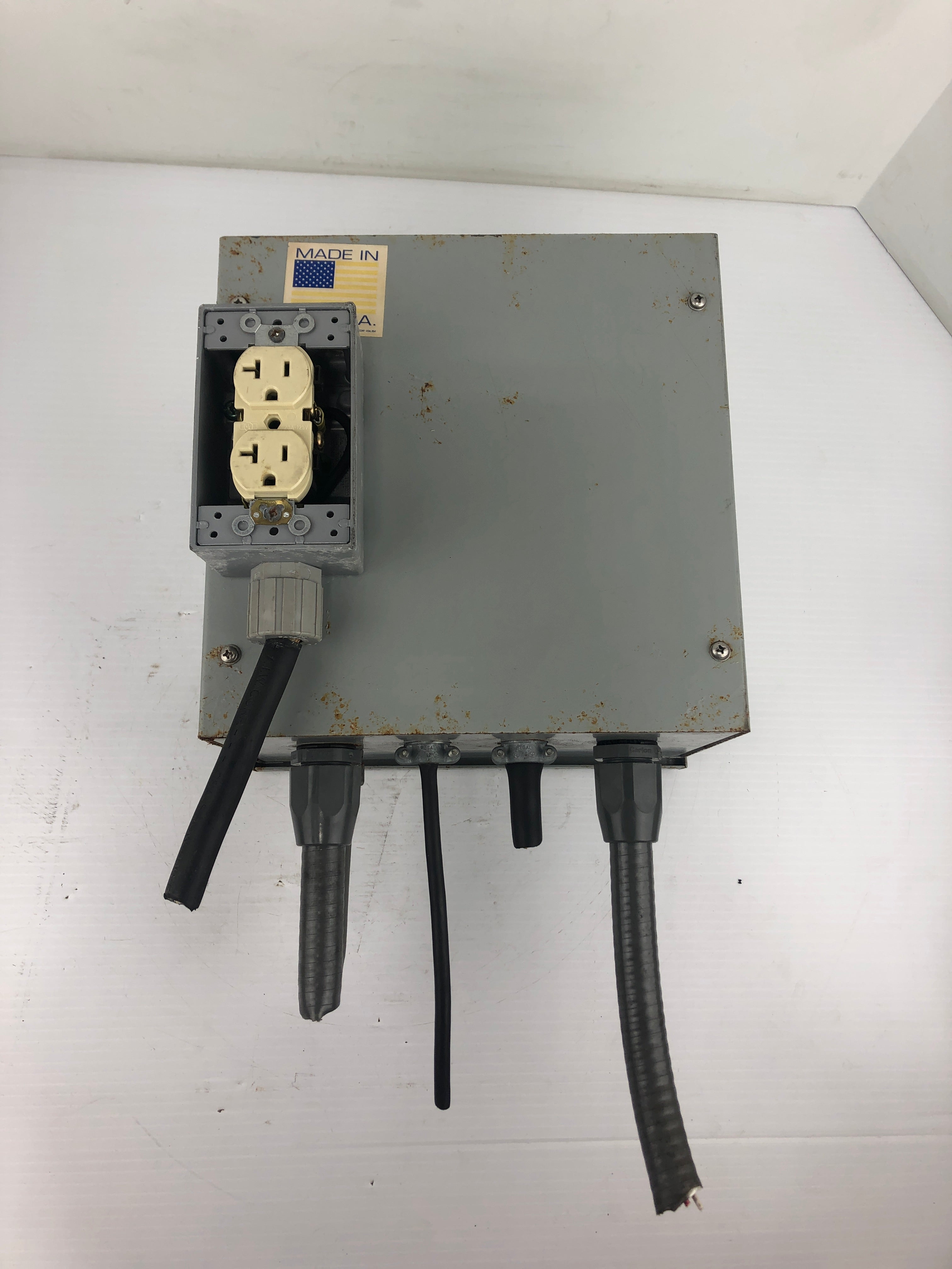 Hoffman A-10N106 Electrical Enclosure 11A 220V Type 1 with CE15CNS3 Contactor