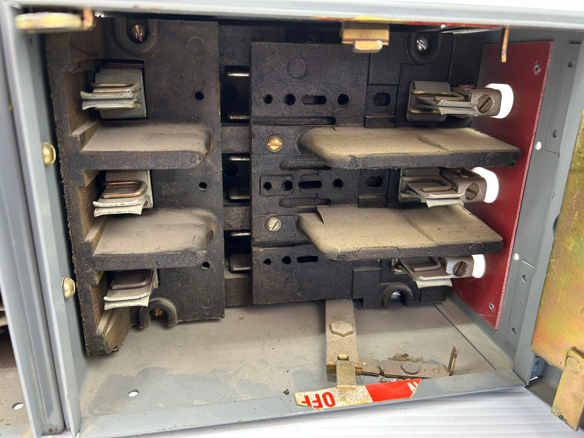 Square D QMB Saflex Twin Unit 100 Amp 3 Pole 600 VAC QMB-3610-T with 3 Fuses