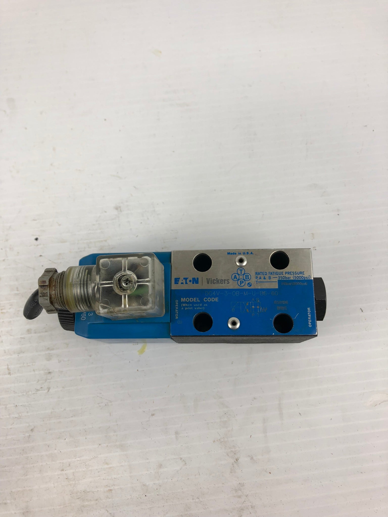 Eaton Vickers DG4V-3-0B-M-U-B6-60 Solenoid Hydraulic Valve