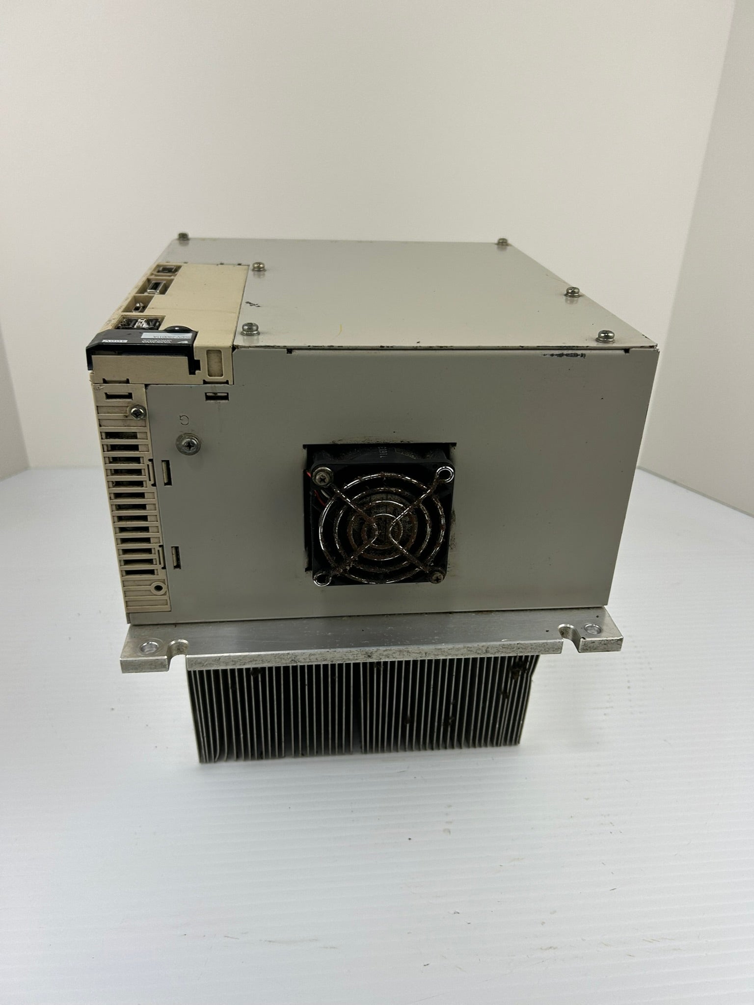 Yaskawa Electric SGDV-280D11A Servopack Drive