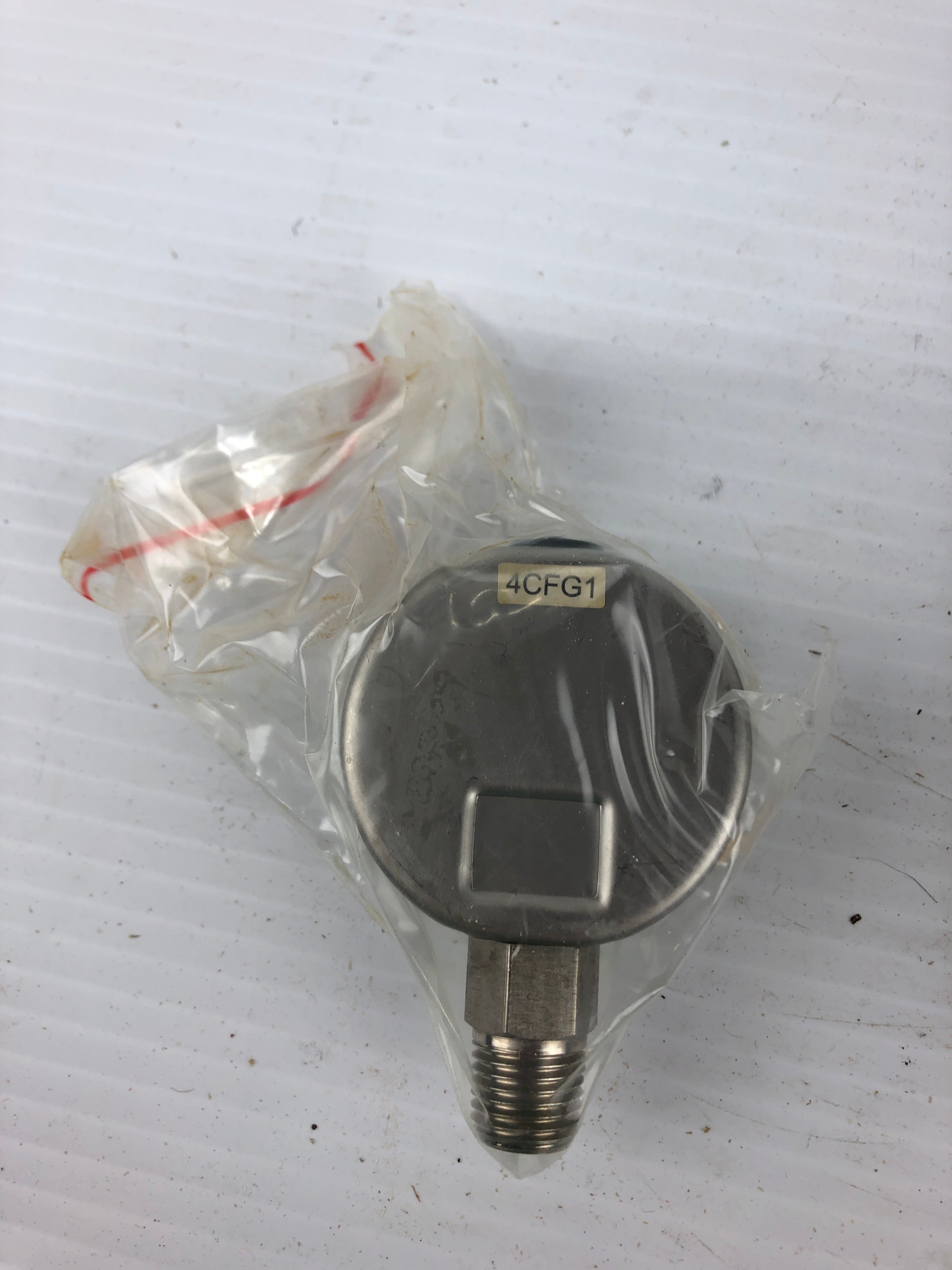 Universal Pressure Gauge 4CFG1 2" 0-200 PSI