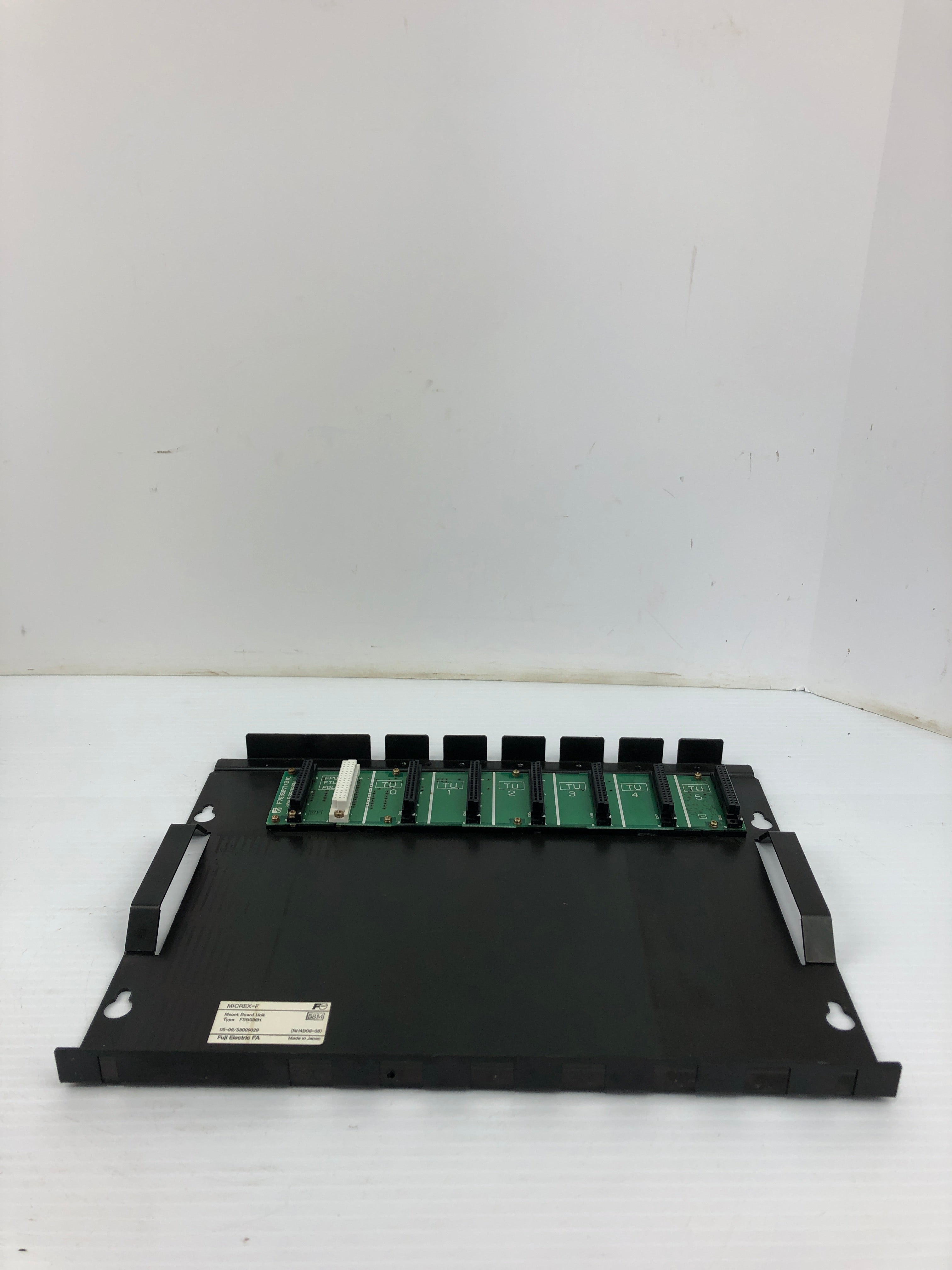 Fuji Electric MICREX-F 5-Slot Mount Board Unit Type FSB086H