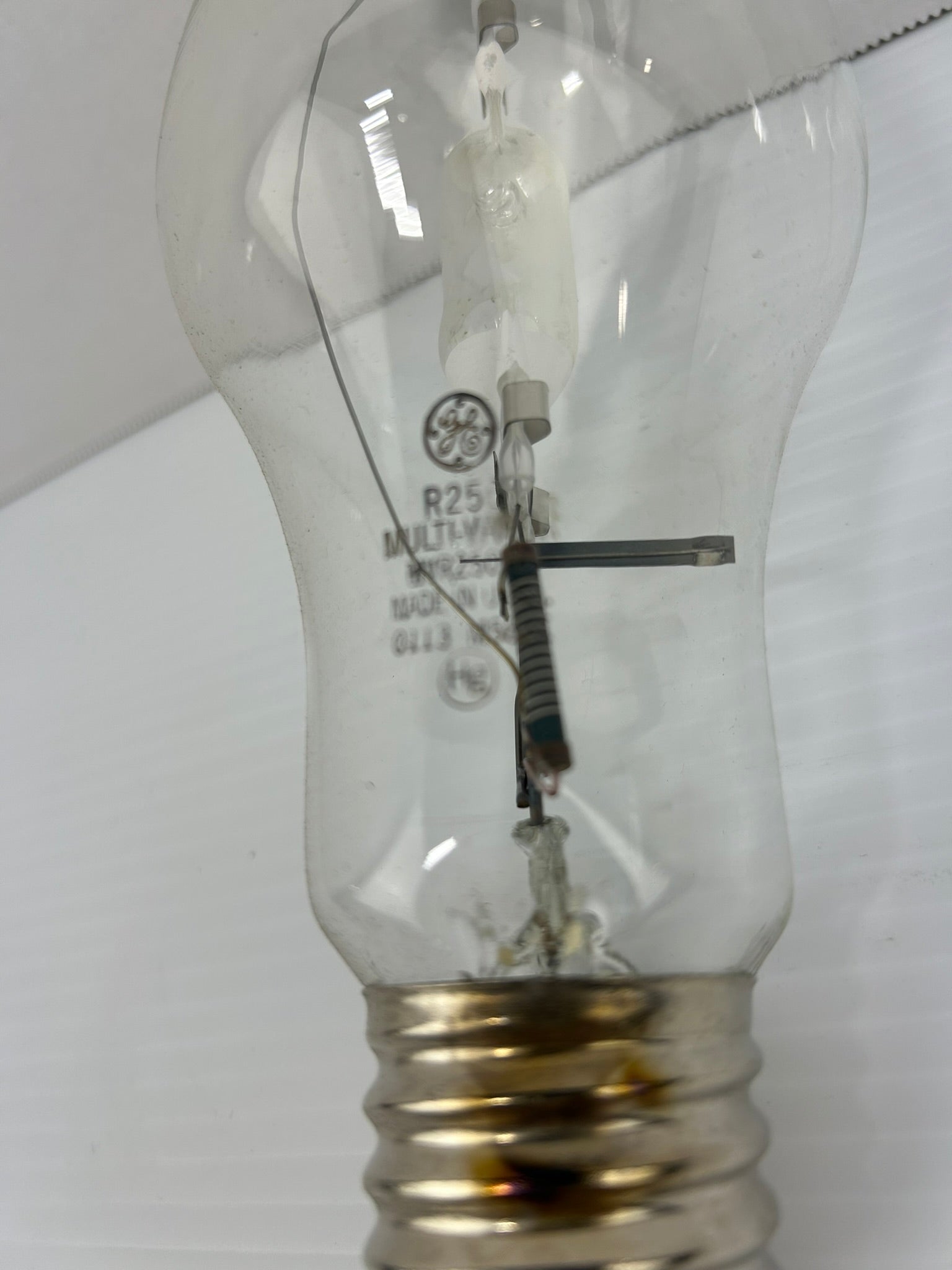 GE MVR250/U Multi-Vapor Lamp 250W